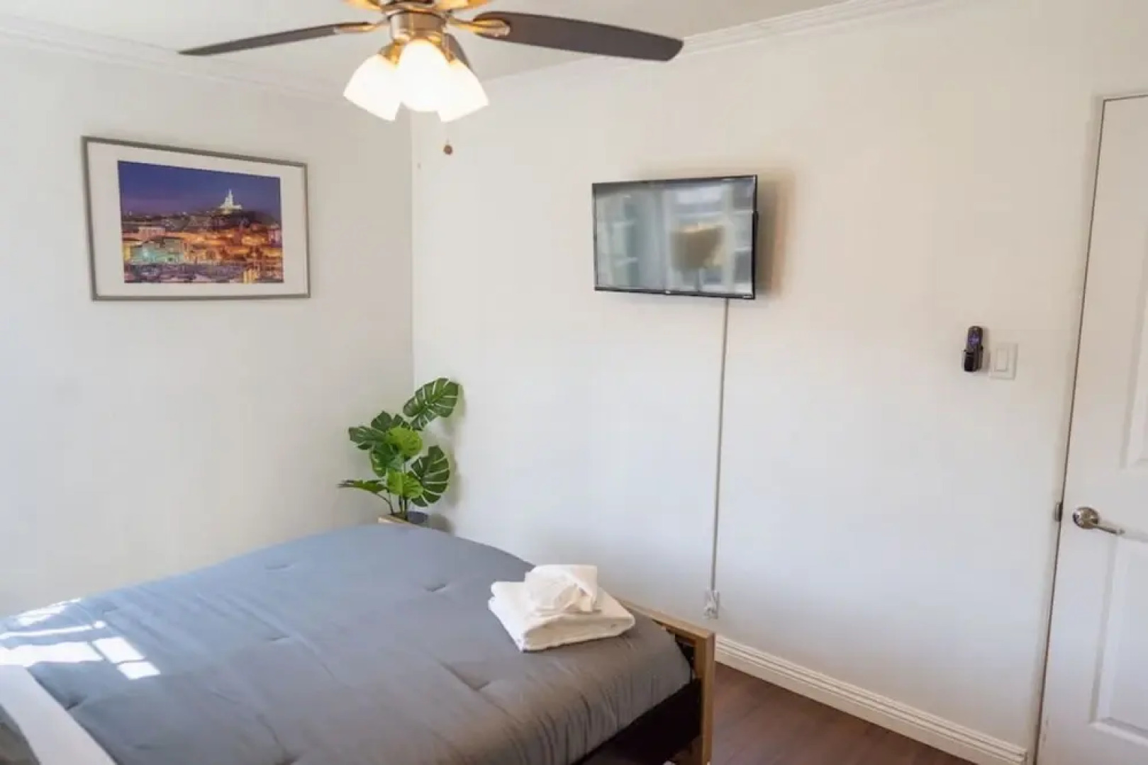 Tranquil 2BR Home in Beautiful Neighborhood P24