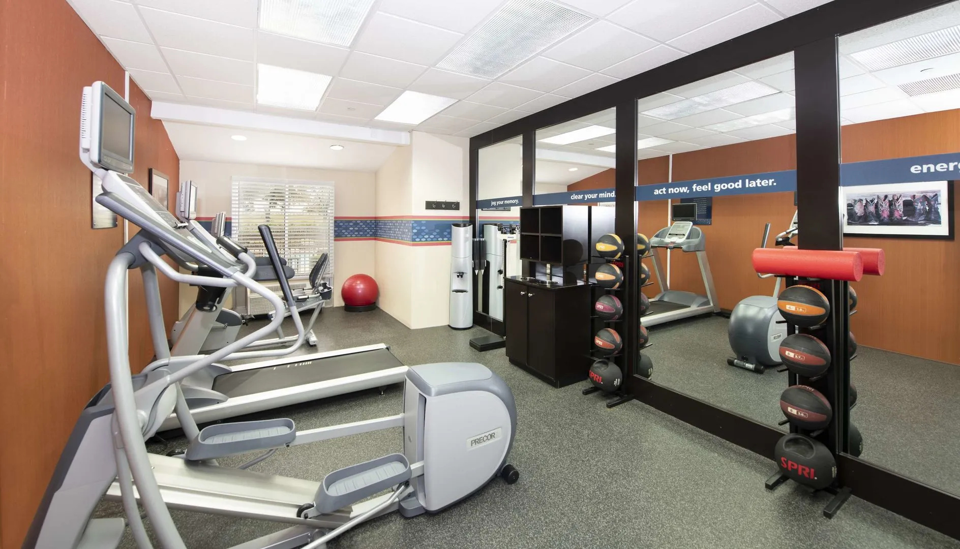 Hampton Inn & Suites N. Ft. Worth-Alliance Airport