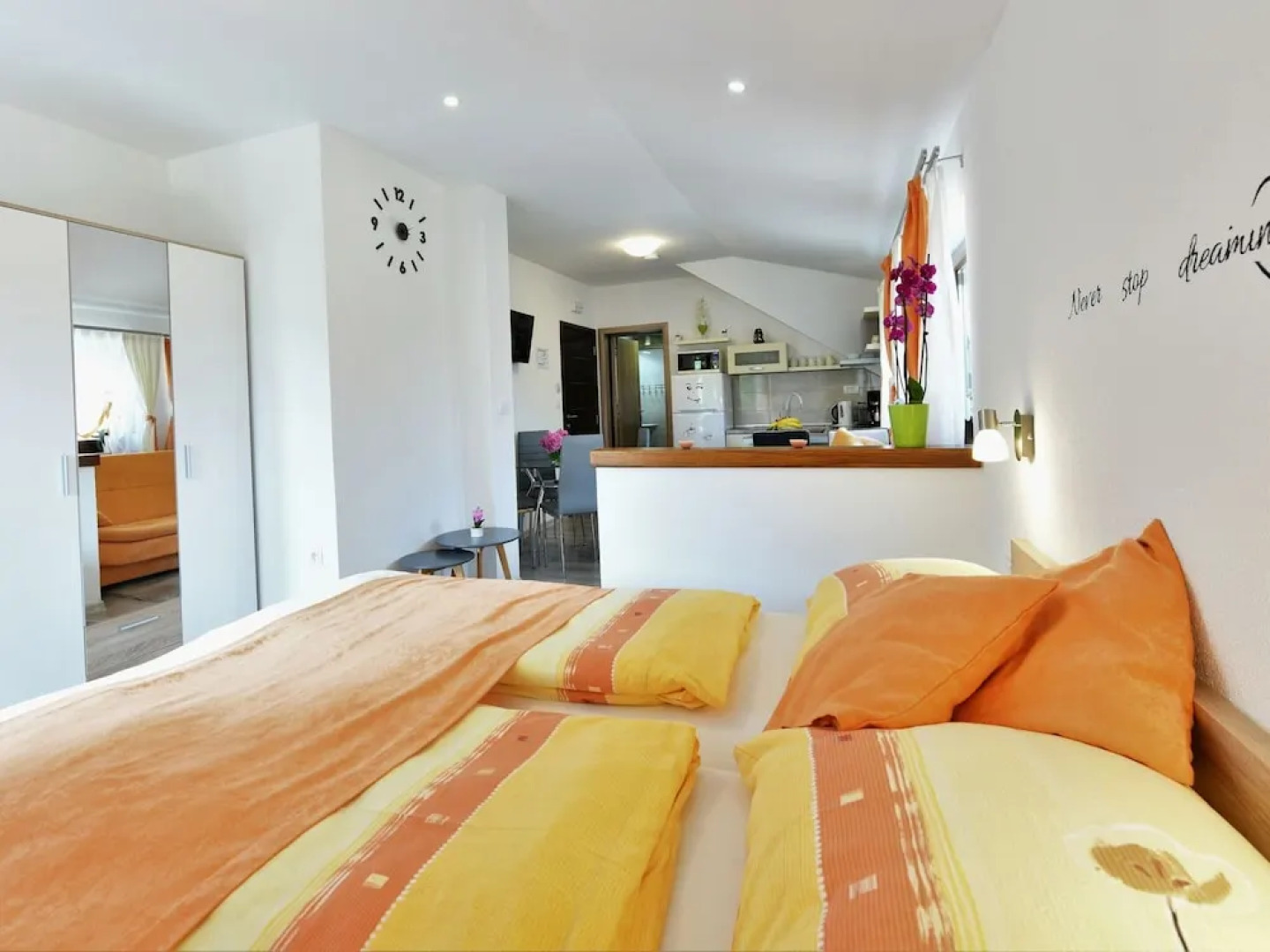 Boutique Apartment in Selište Drežnićko with Garden