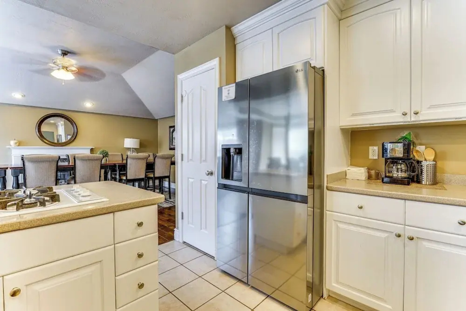 Sprawling Utah Mansion w/ Private Hot Tub & Sauna