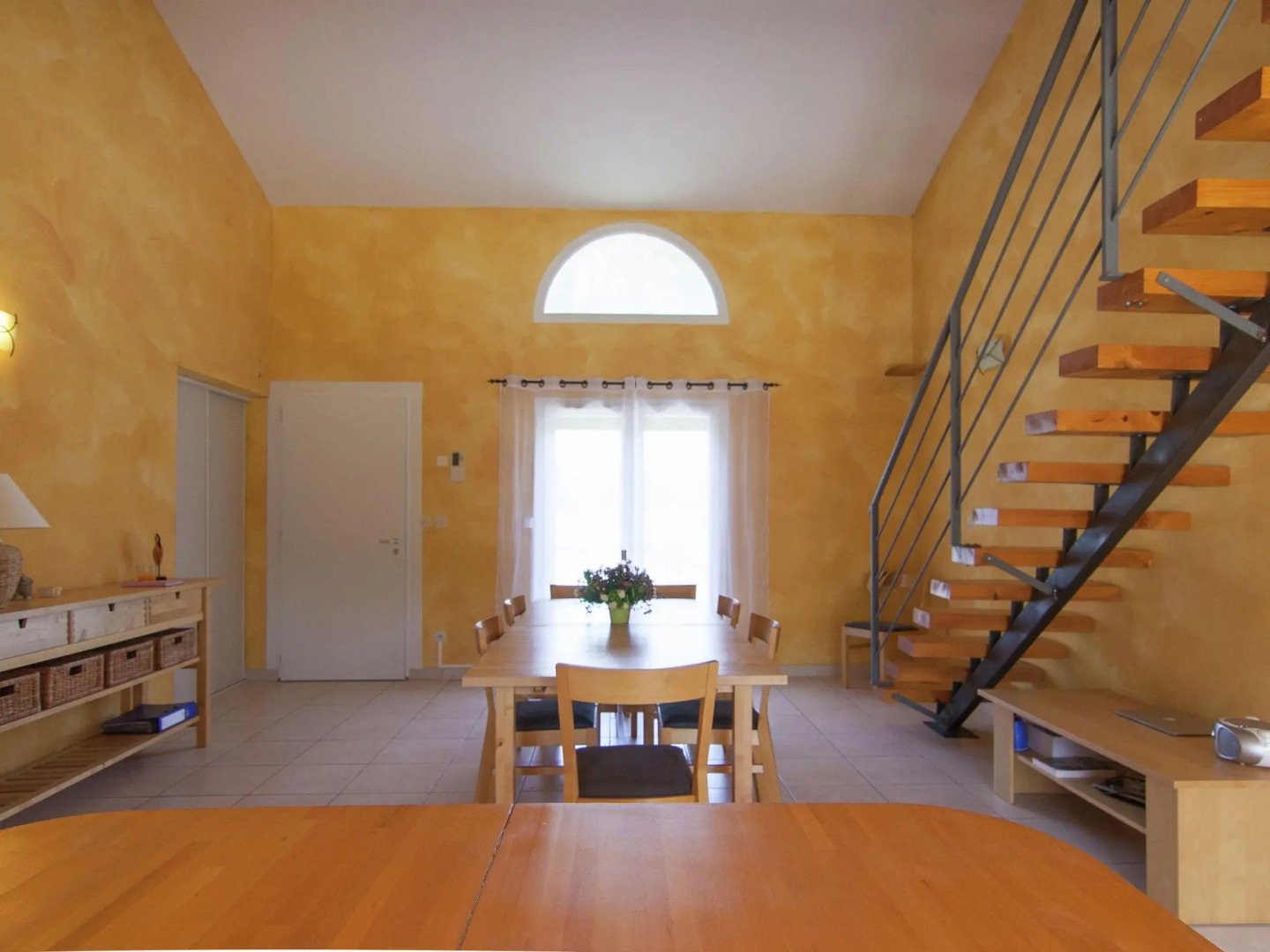 Peaceful Villa in Calamane with Private Swimming Pool