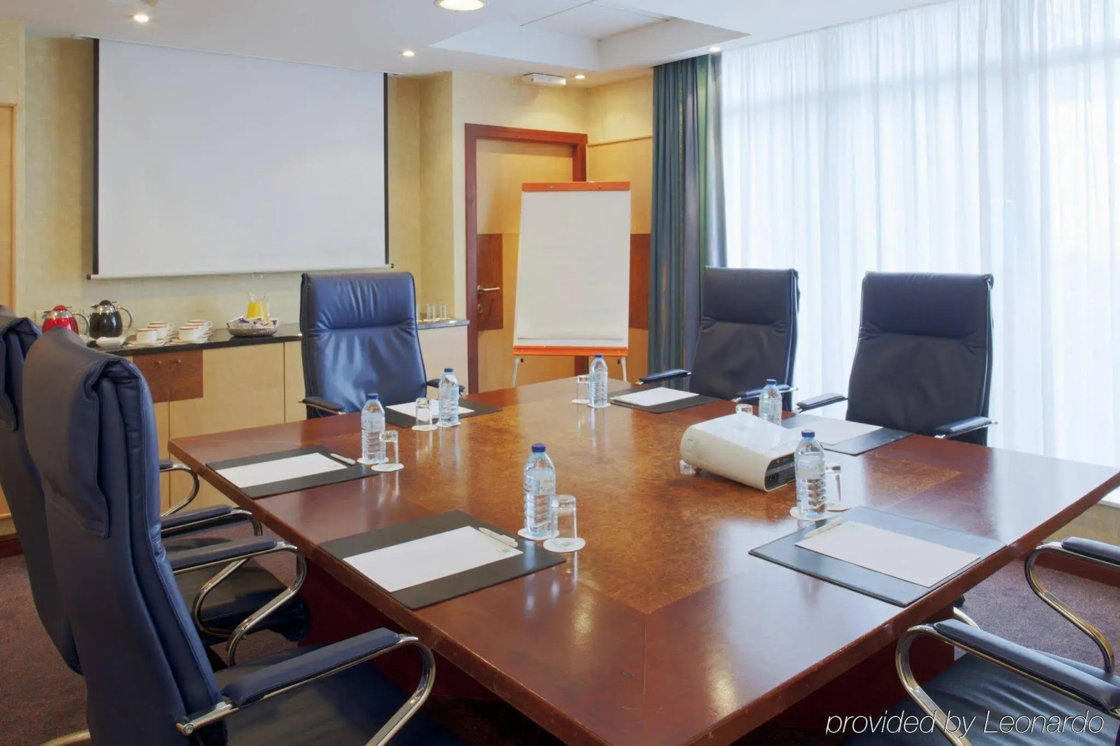 Holiday Inn Calais by IHG