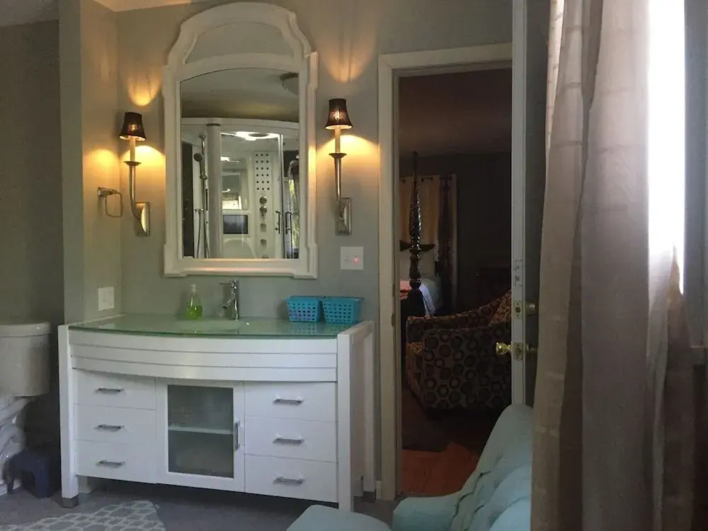 Up Up and Away Lodging