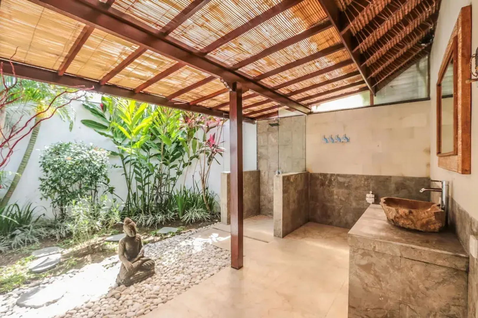Villa Luna Maya