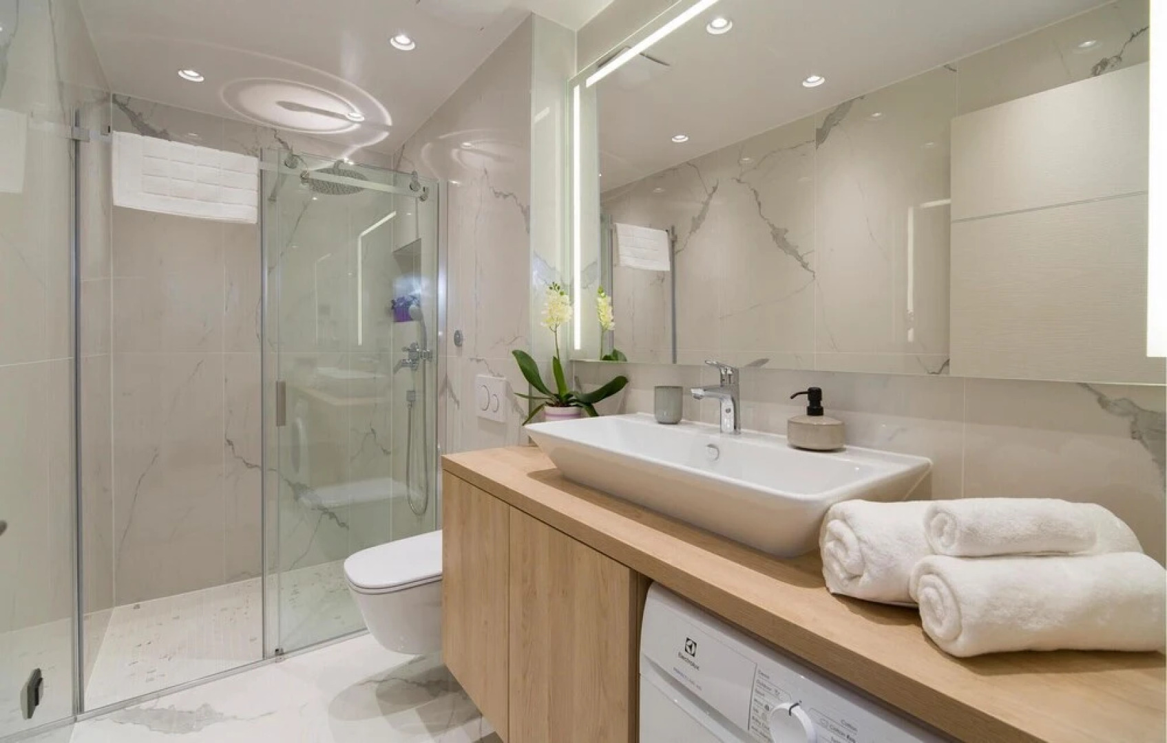 Awesome Apartment in Promajna With Wifi and 2 Bedrooms