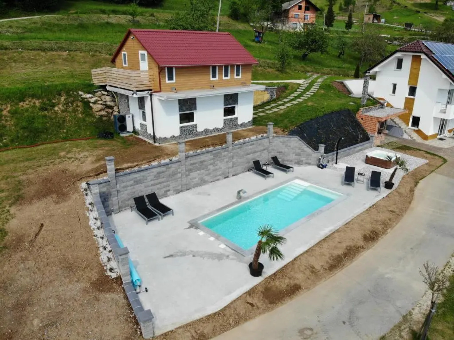 Three Stars Luxury House ART-PE with pool and SPA pool