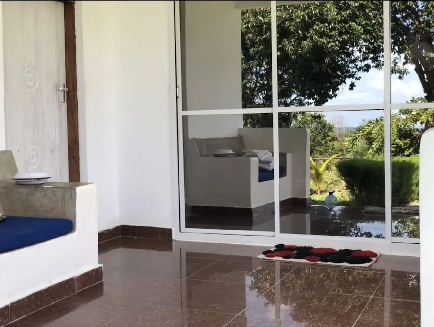 Sea Front Mafia Lodge