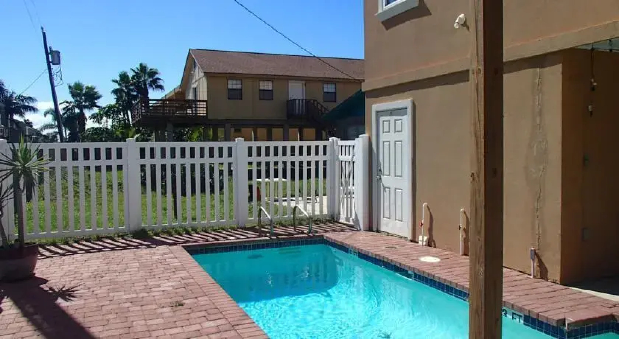 Surfsong Too - by Island Services