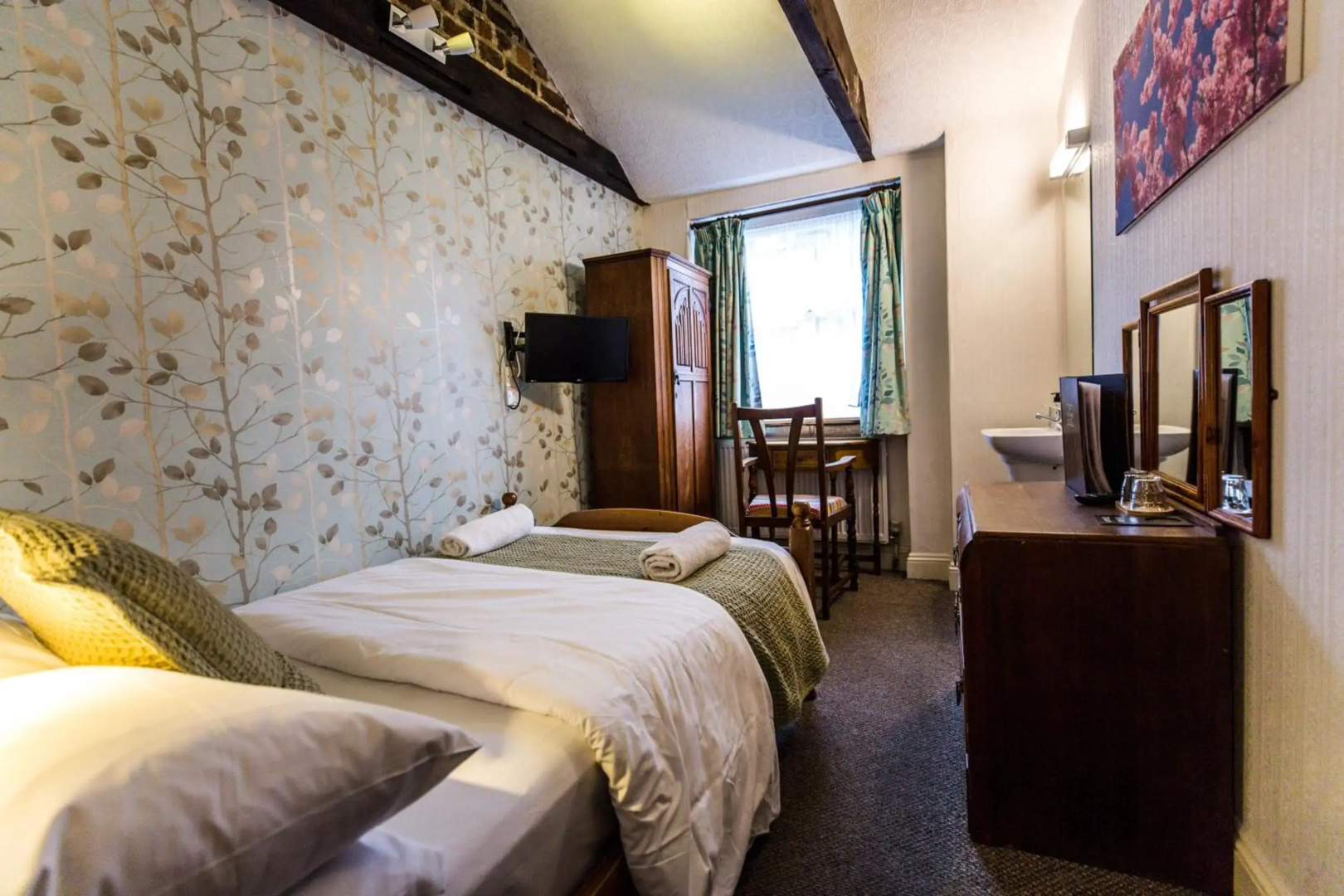 St Athans Hotel