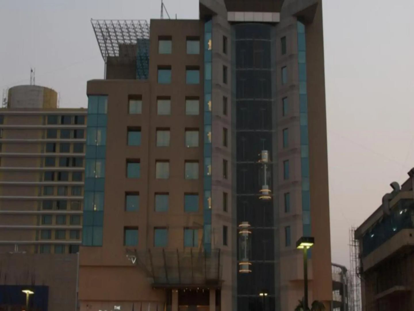 The Regenza by Tunga