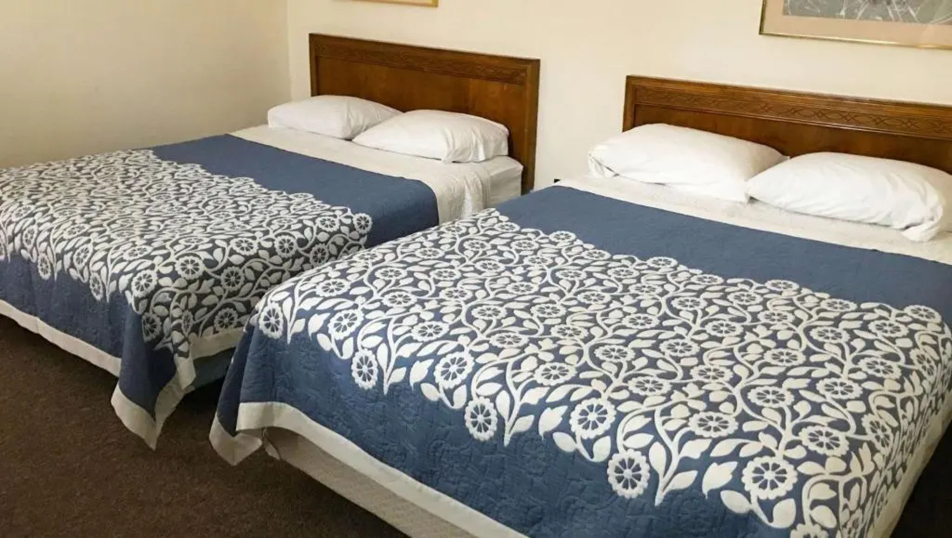 Country Place Inn And Suites