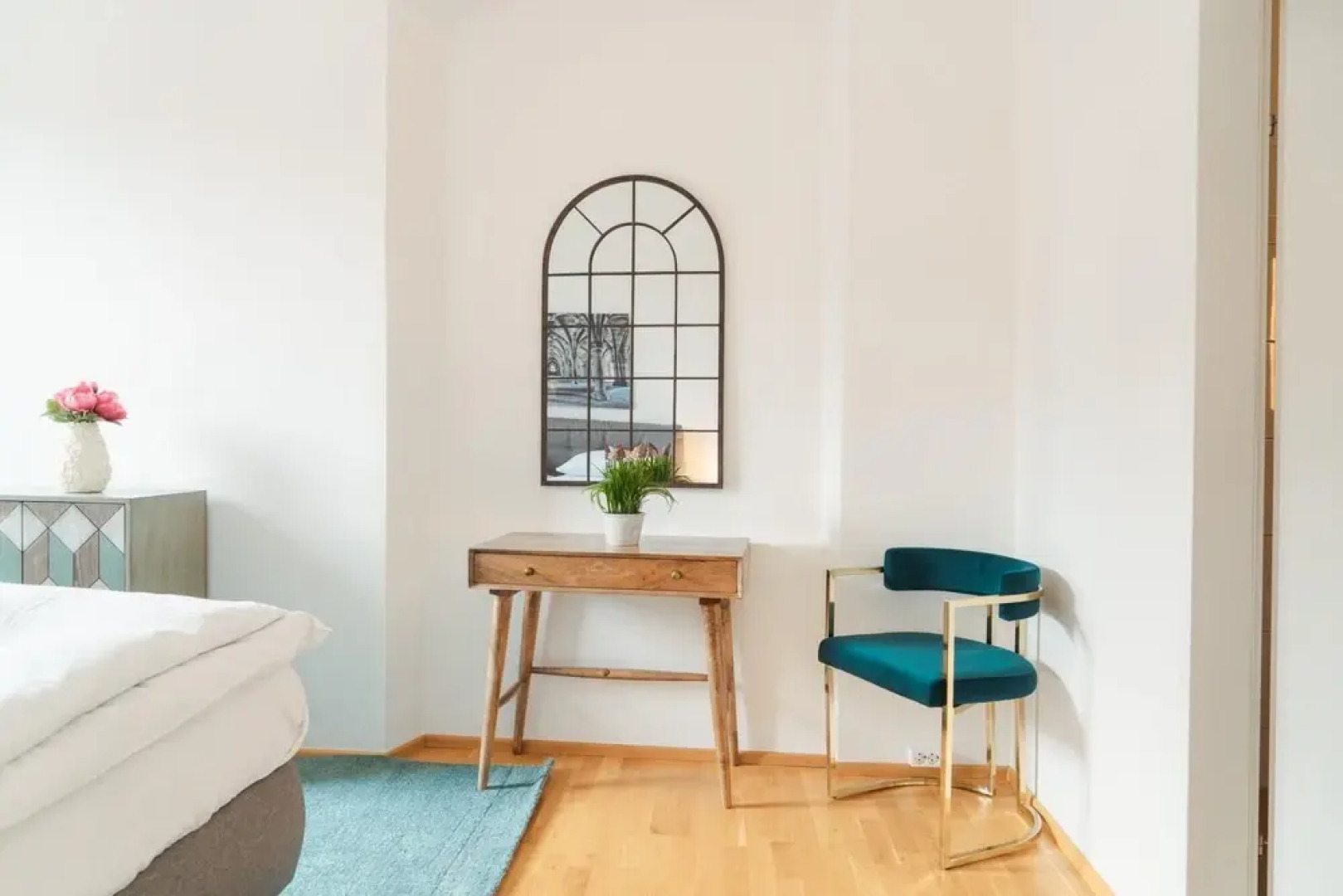 Deluxe Apartment With Elevator in the Historic City Centre of Krems