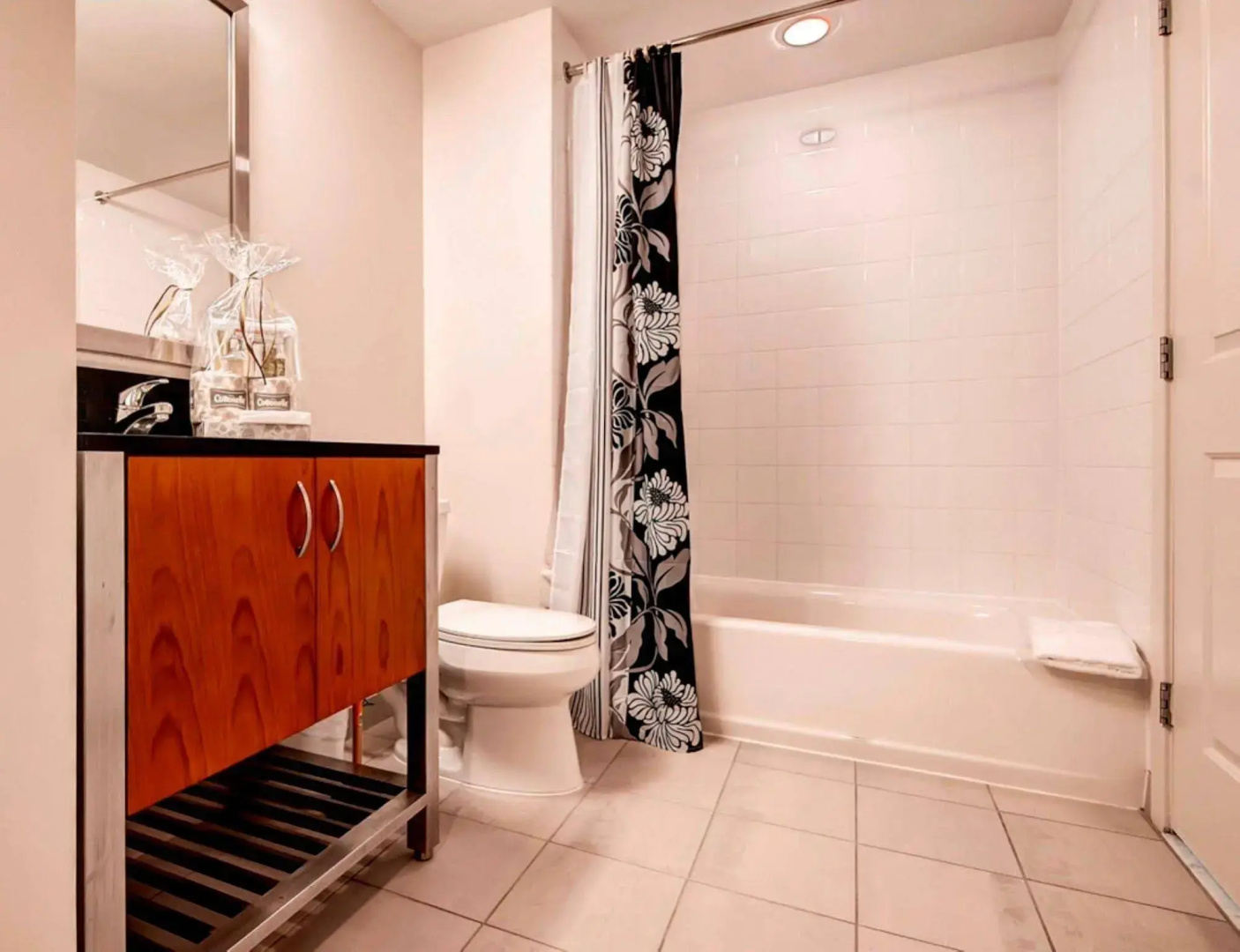 Global Luxury Suites Fenway Park