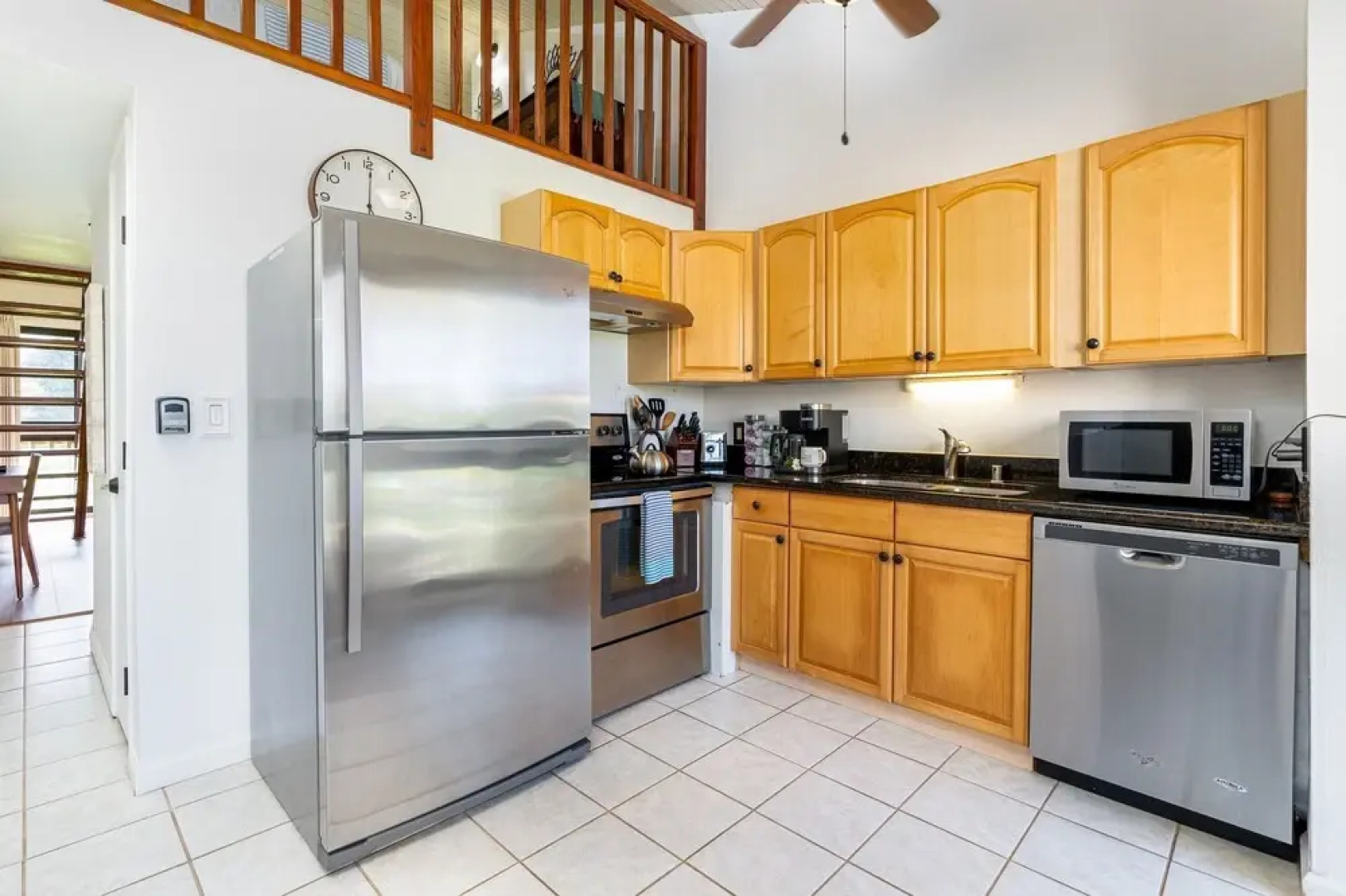 Turtle Bay West Studio With Loft 1 Bedroom Apts by Redawning