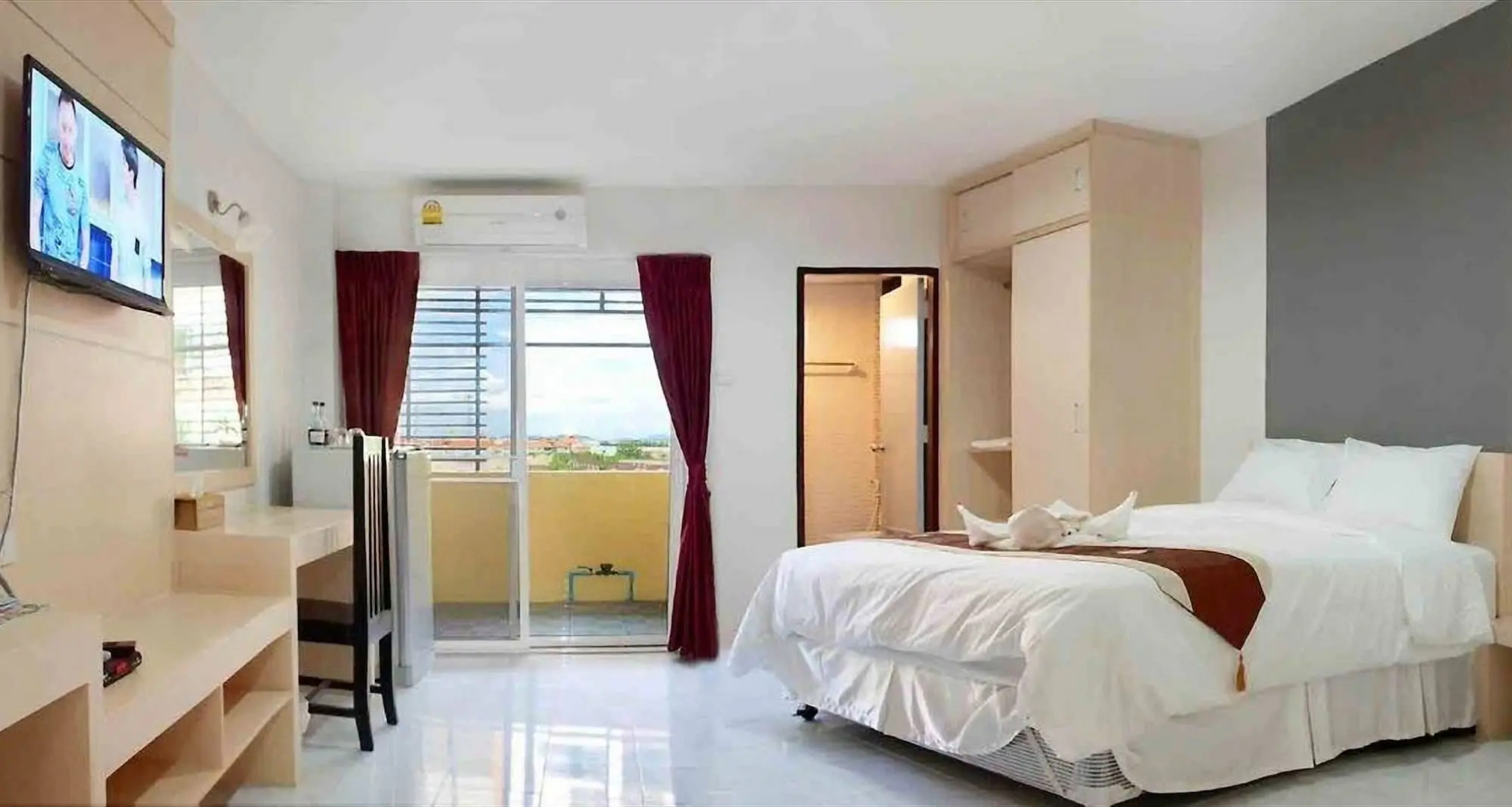 Grand ESIE Service Apartment