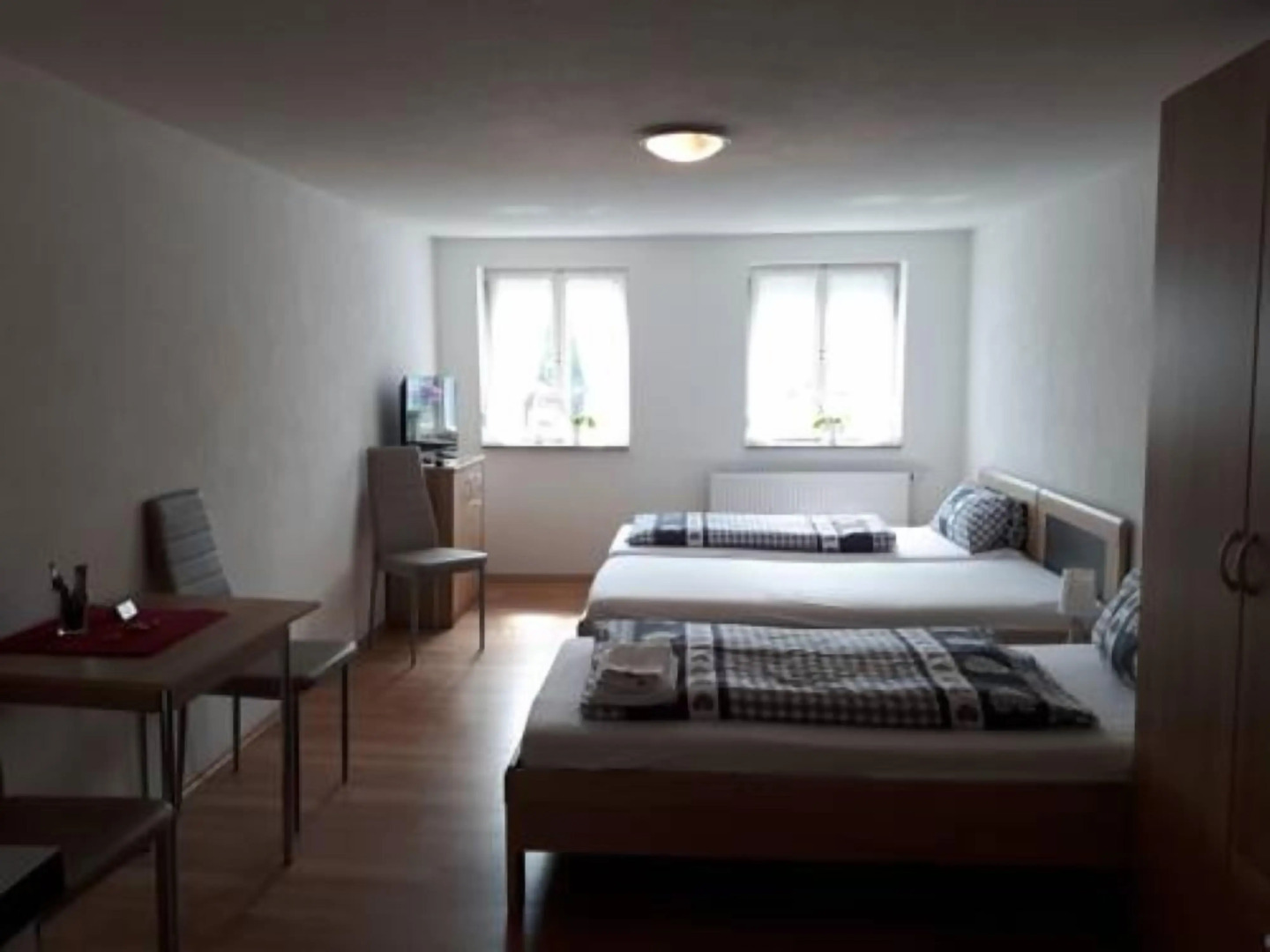 Pension Gästehaus B & B27