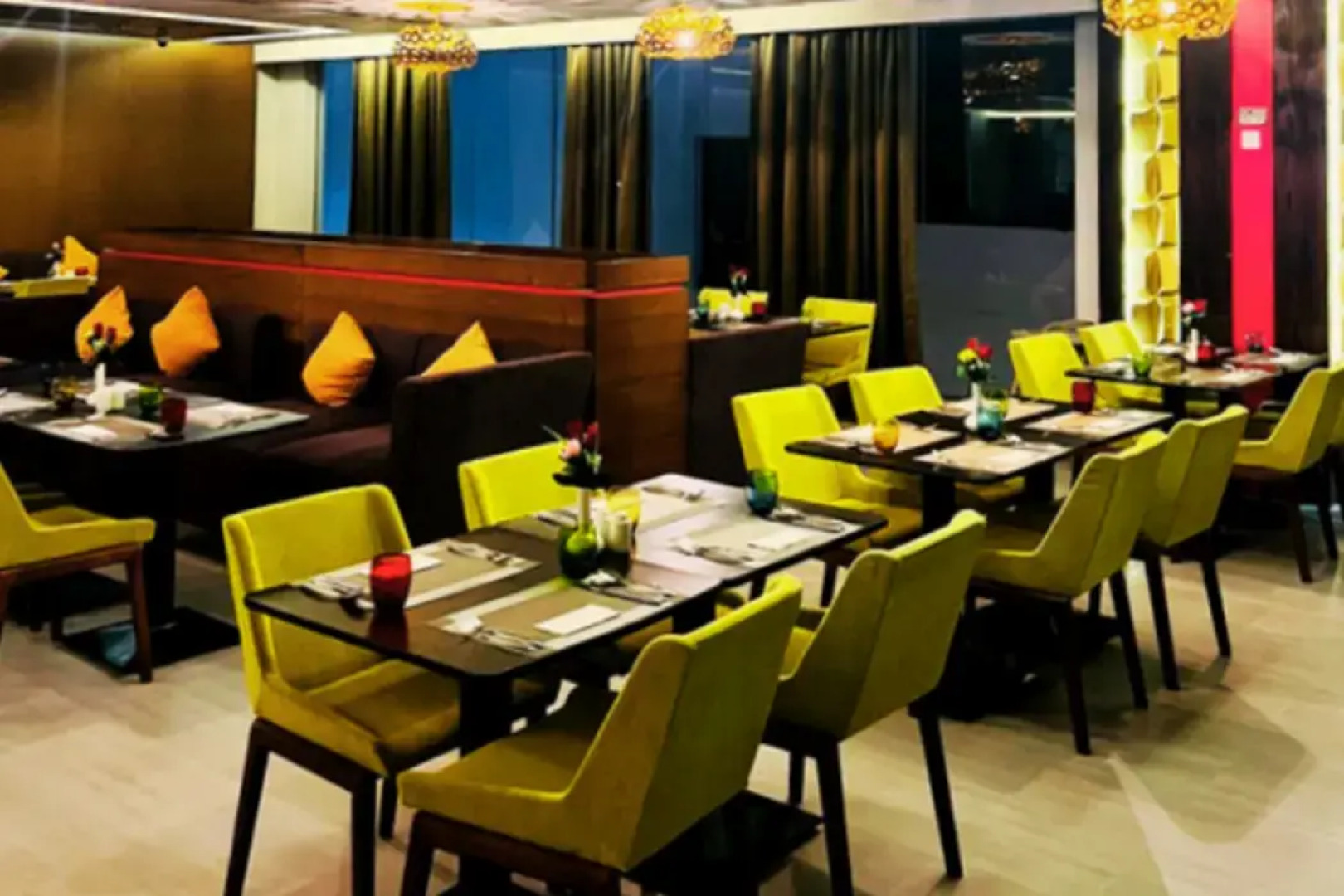 Carnelian By Glory Bower Hotel