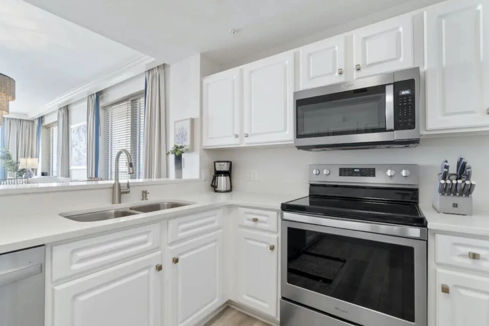 Sea Salt Villa 3 Bedroom Condo by RedAwning