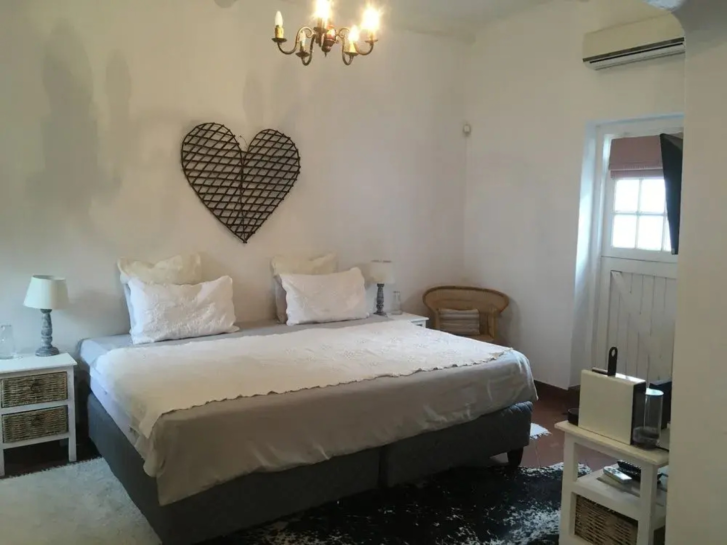 Mountain Shadows Estate