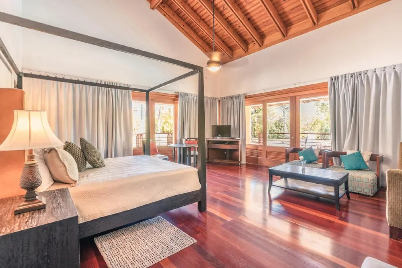 Wonderful Villa w Style at Colinas Casa de Campo