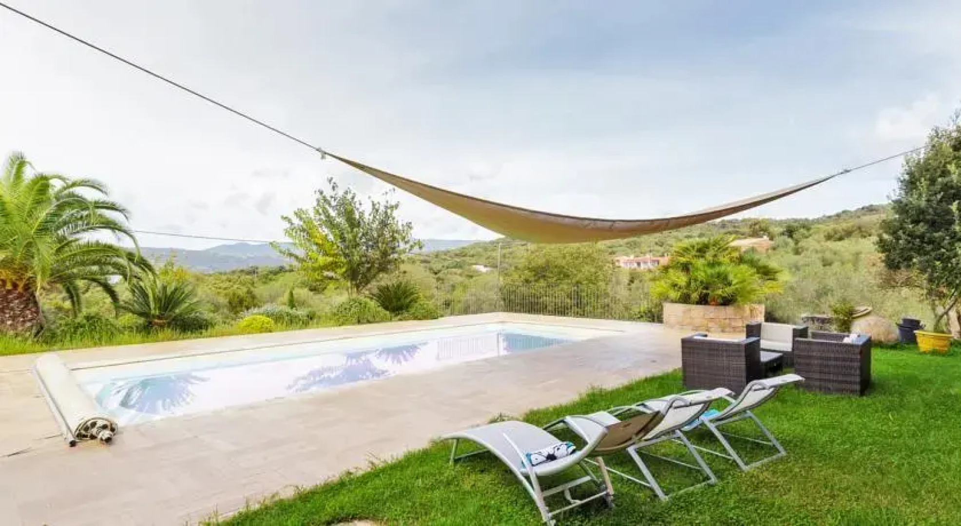 Squarebreak - Villa overlooking the sea