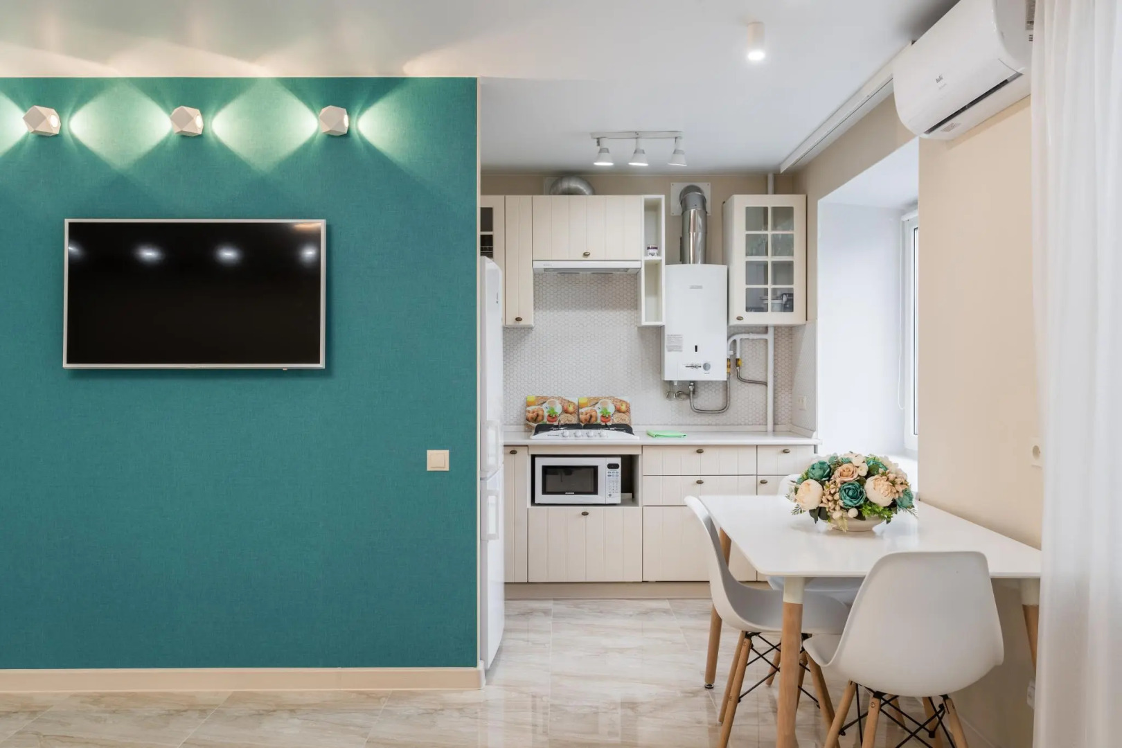 На Сутки на улице Урицкого 2