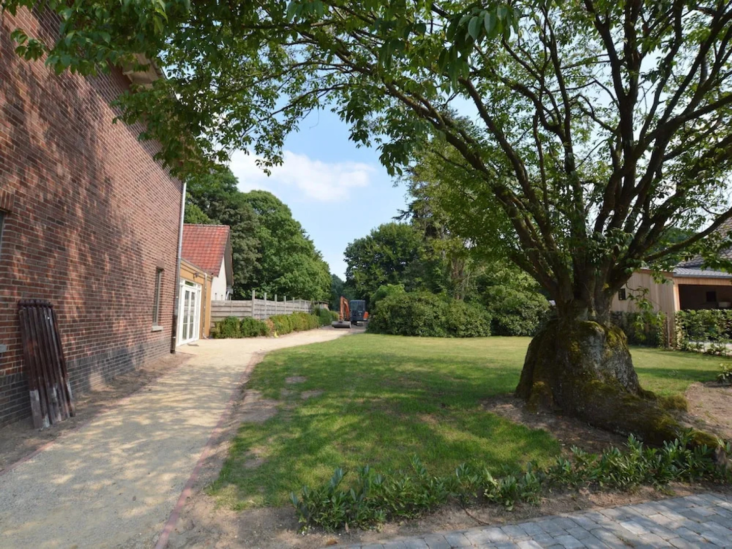 Spacious Holiday Home in Peer with Garden