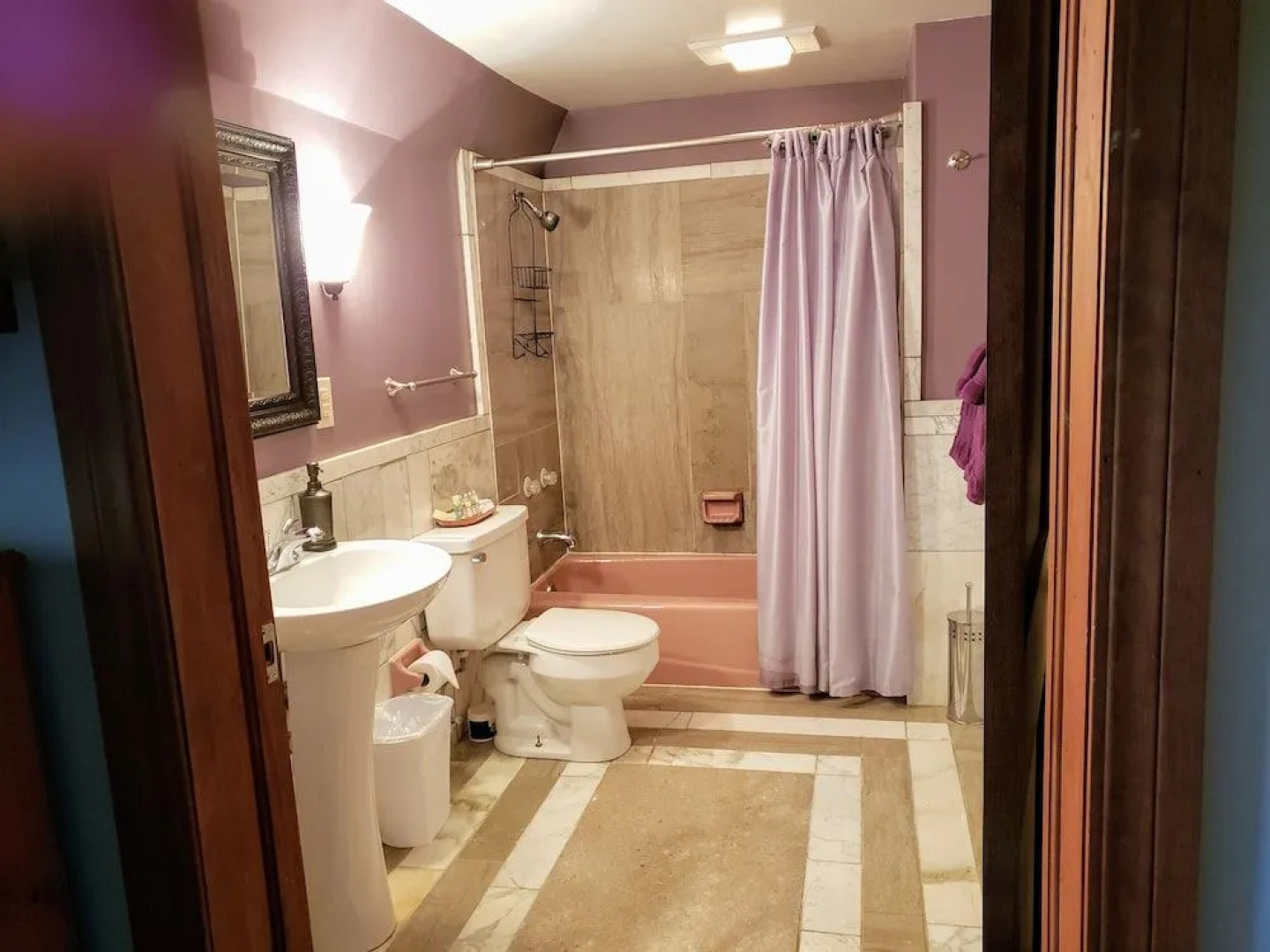 Graham-Carroll House Bed & Breakfast