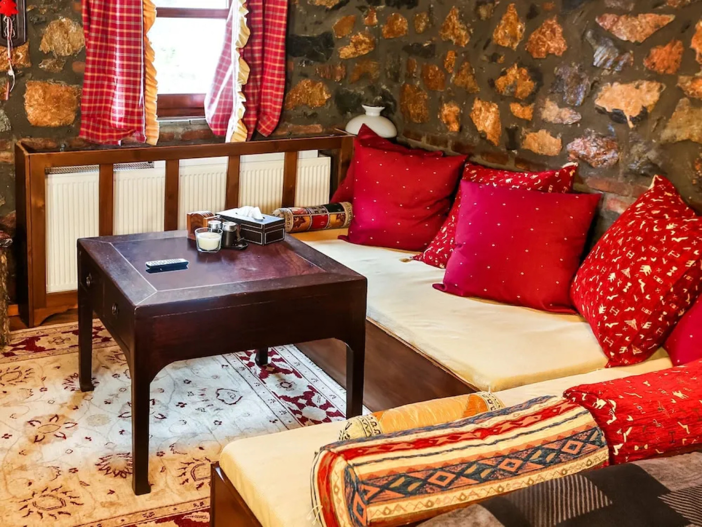 Exotic Holiday Home in Pella with Garden