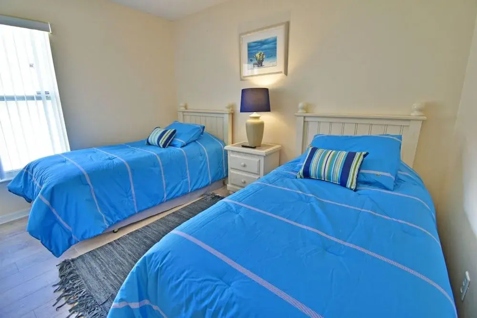 210PD Pine Top 4 Br home by RedAwning