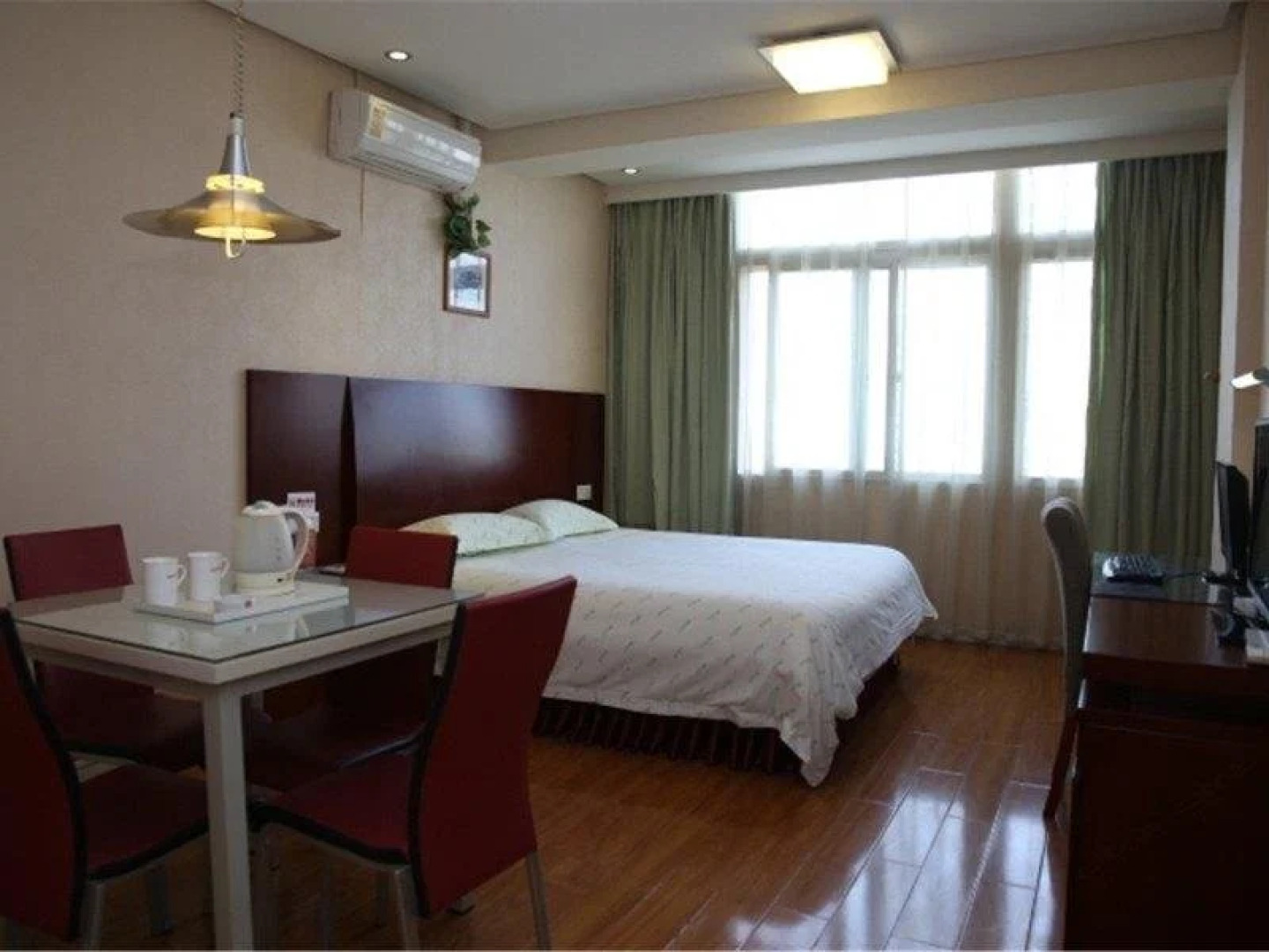 锐思特酒店(宜昌步行街店)