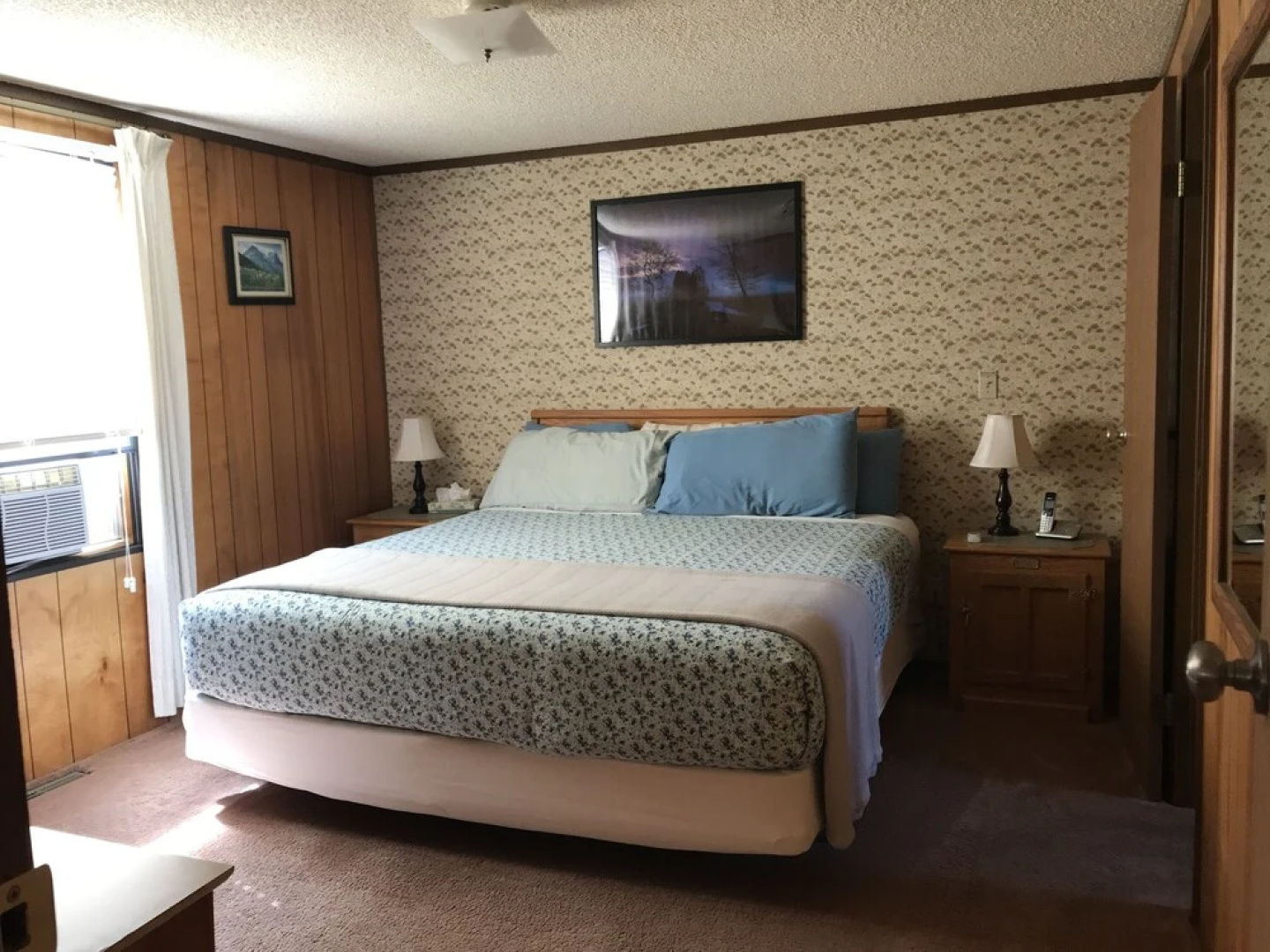 White Eagle Inn