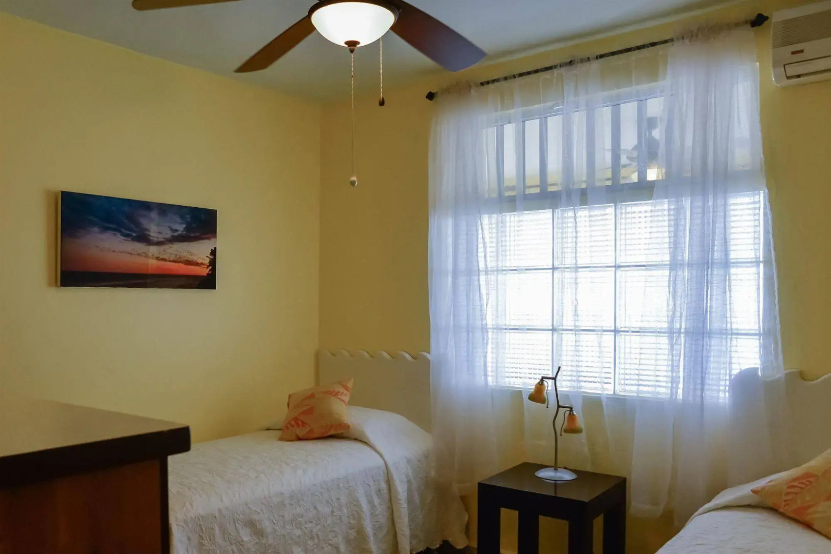 Lemontree Oceanfront Cottages