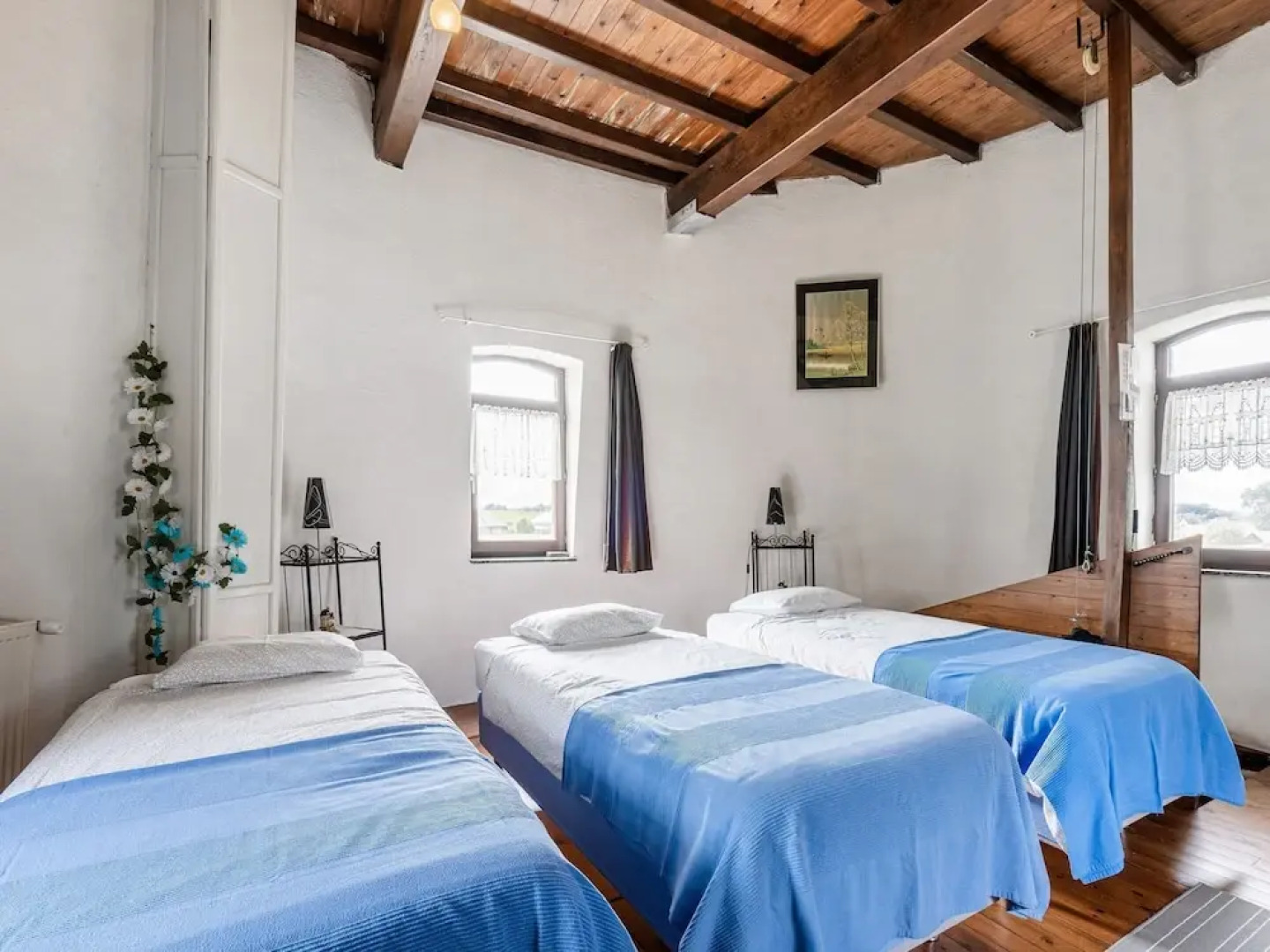 Charming Nieuwpoort Mill Retreat