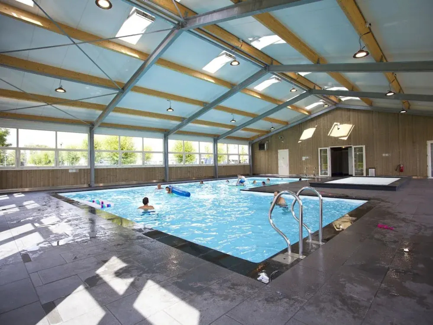 Villa With Roof Terrace Near Veluwemeer