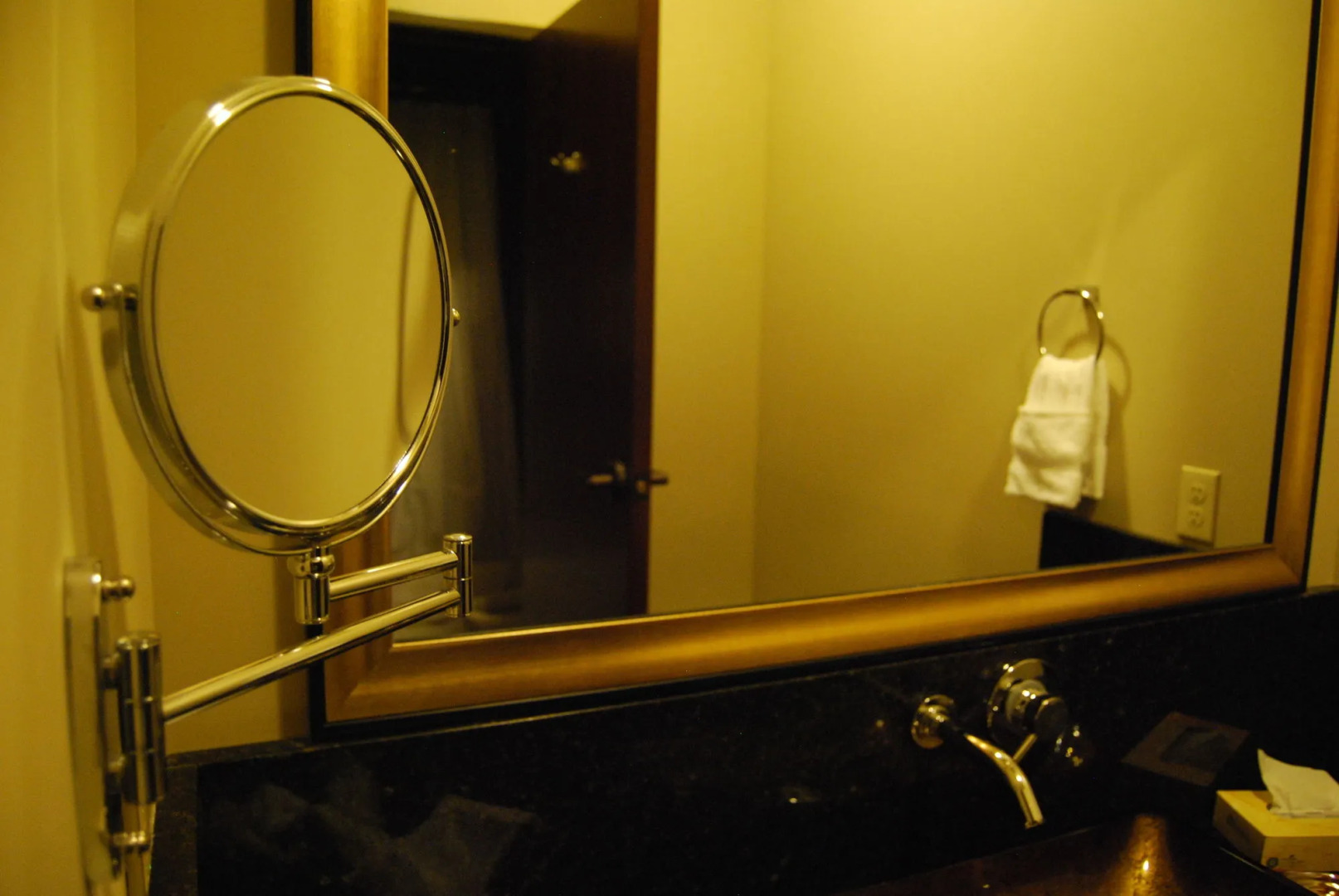 Scholar Morgantown, Tapestry Collection by Hilton