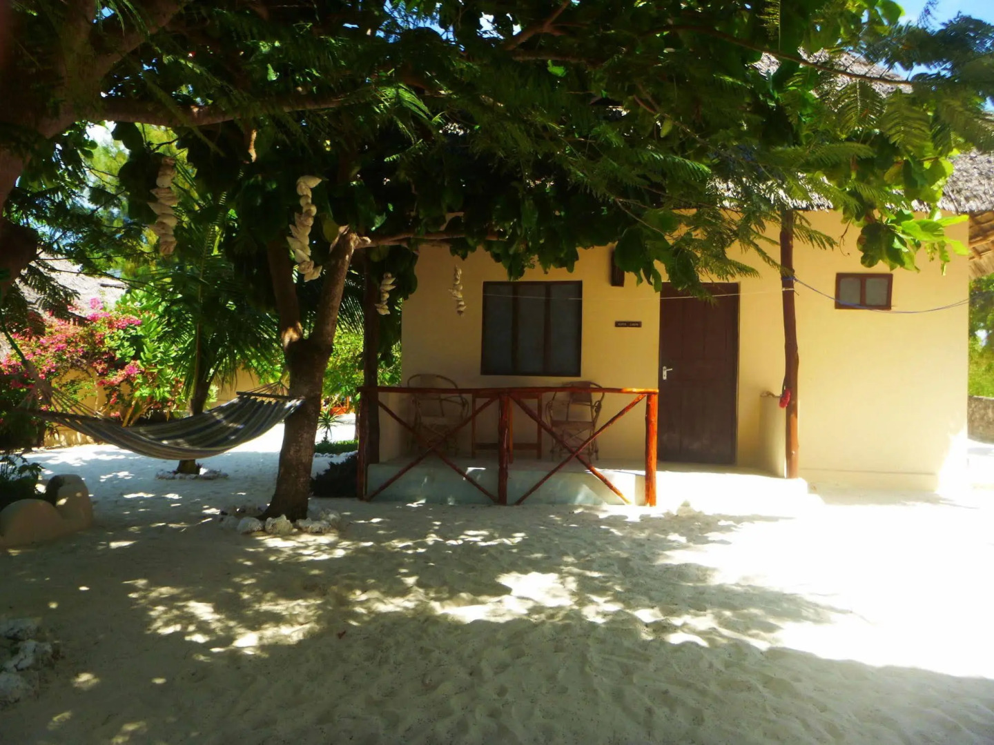 Zanzest Beach Bungalows