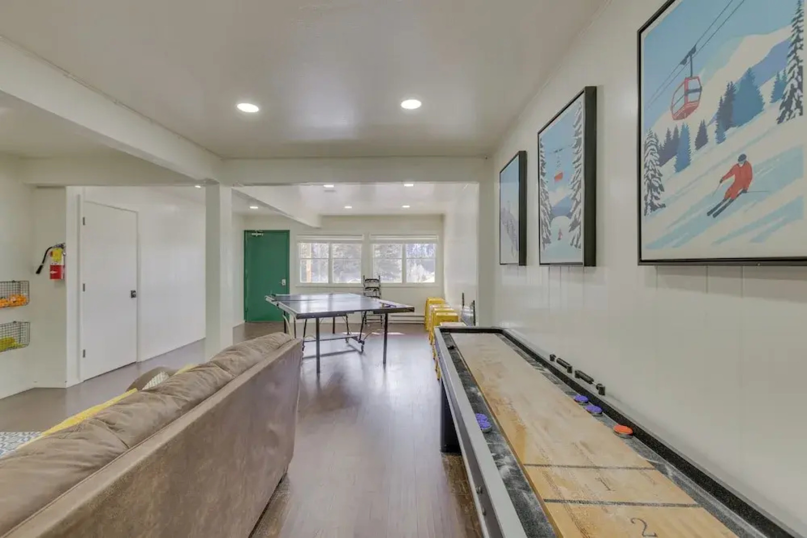 1/2 Mi to Skiing: Red River Condo w/ Free Shuttle!