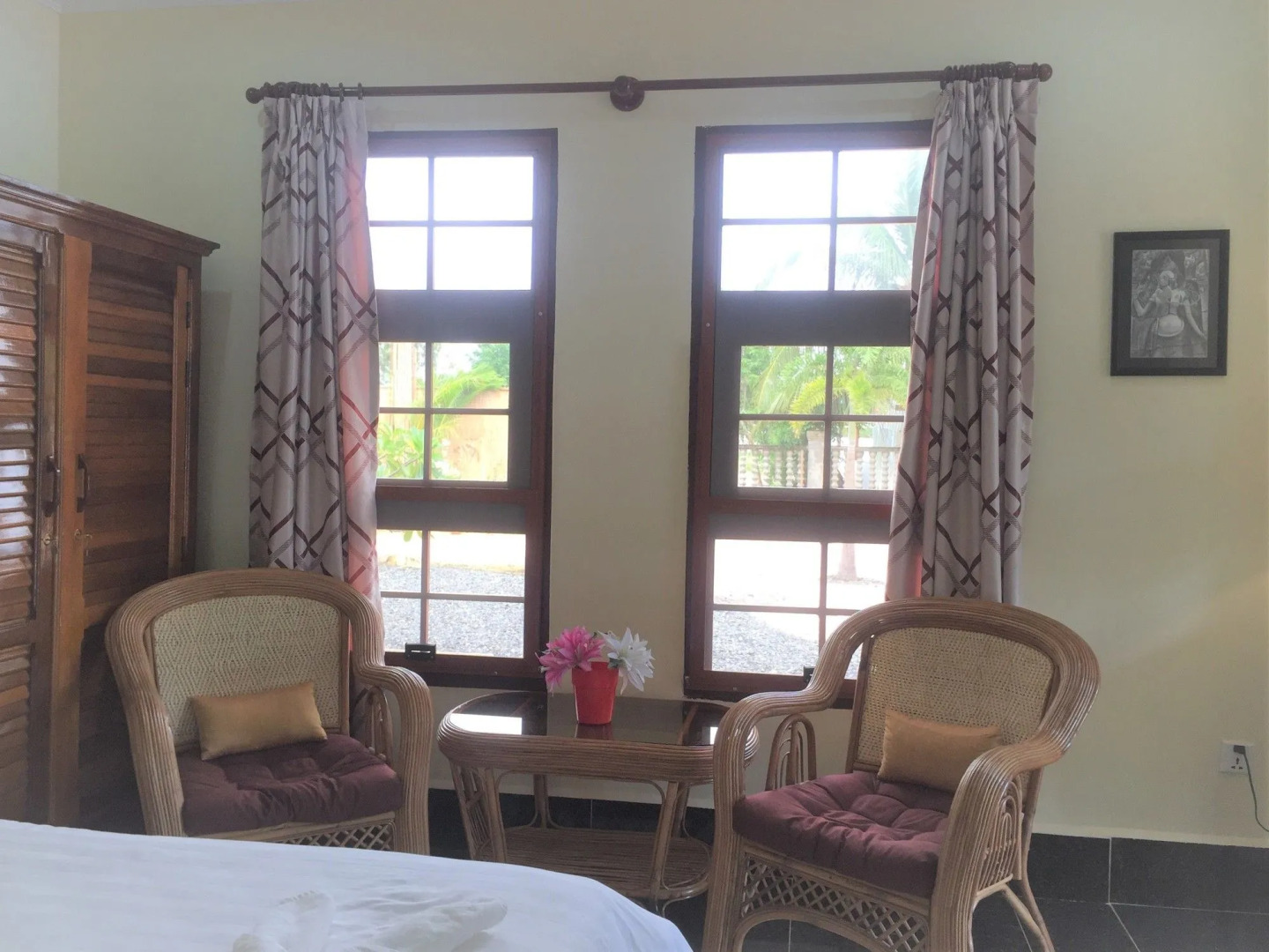 Pink Sands Villa - All Adults