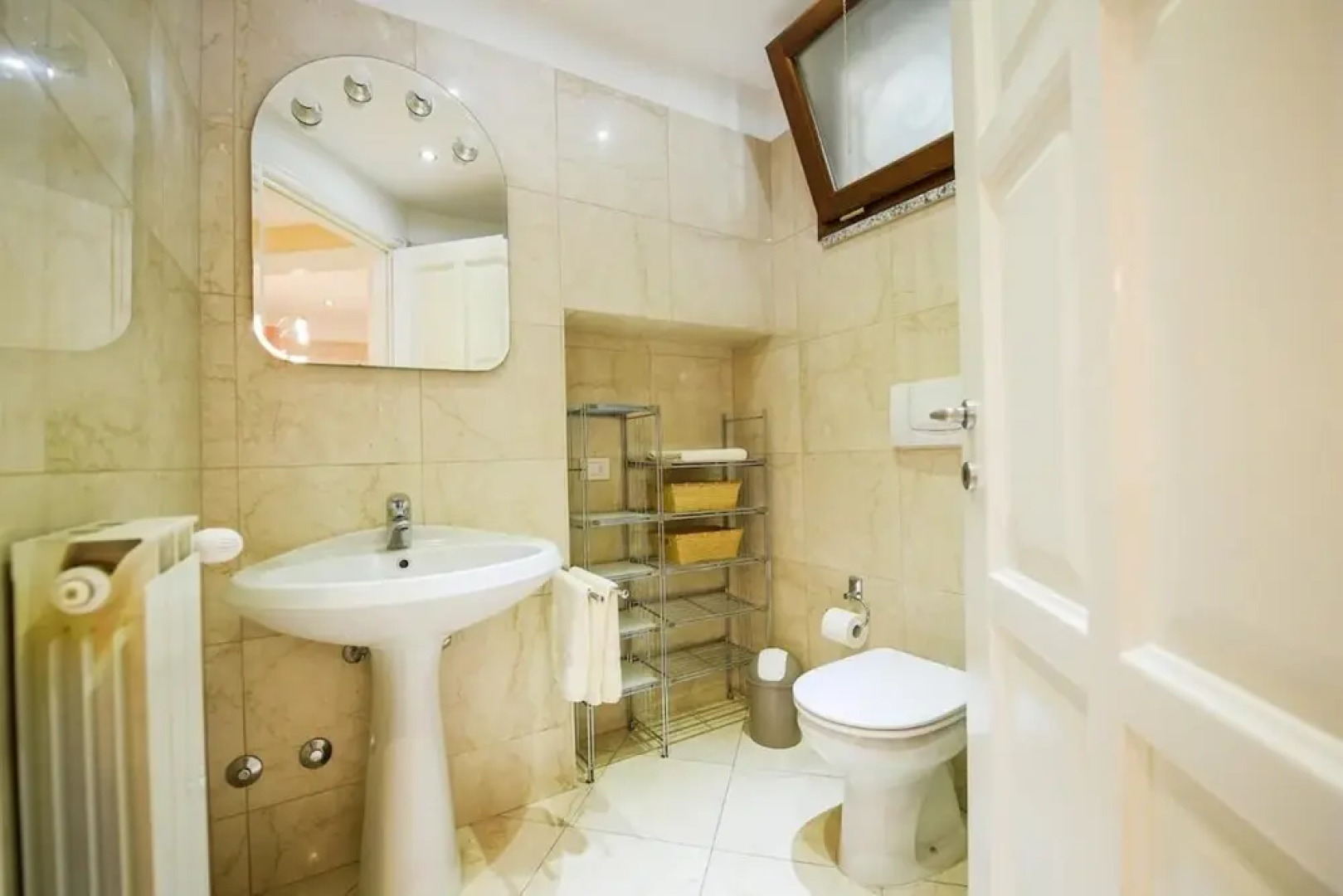 Giulia Apartment With Lake View in Verbania