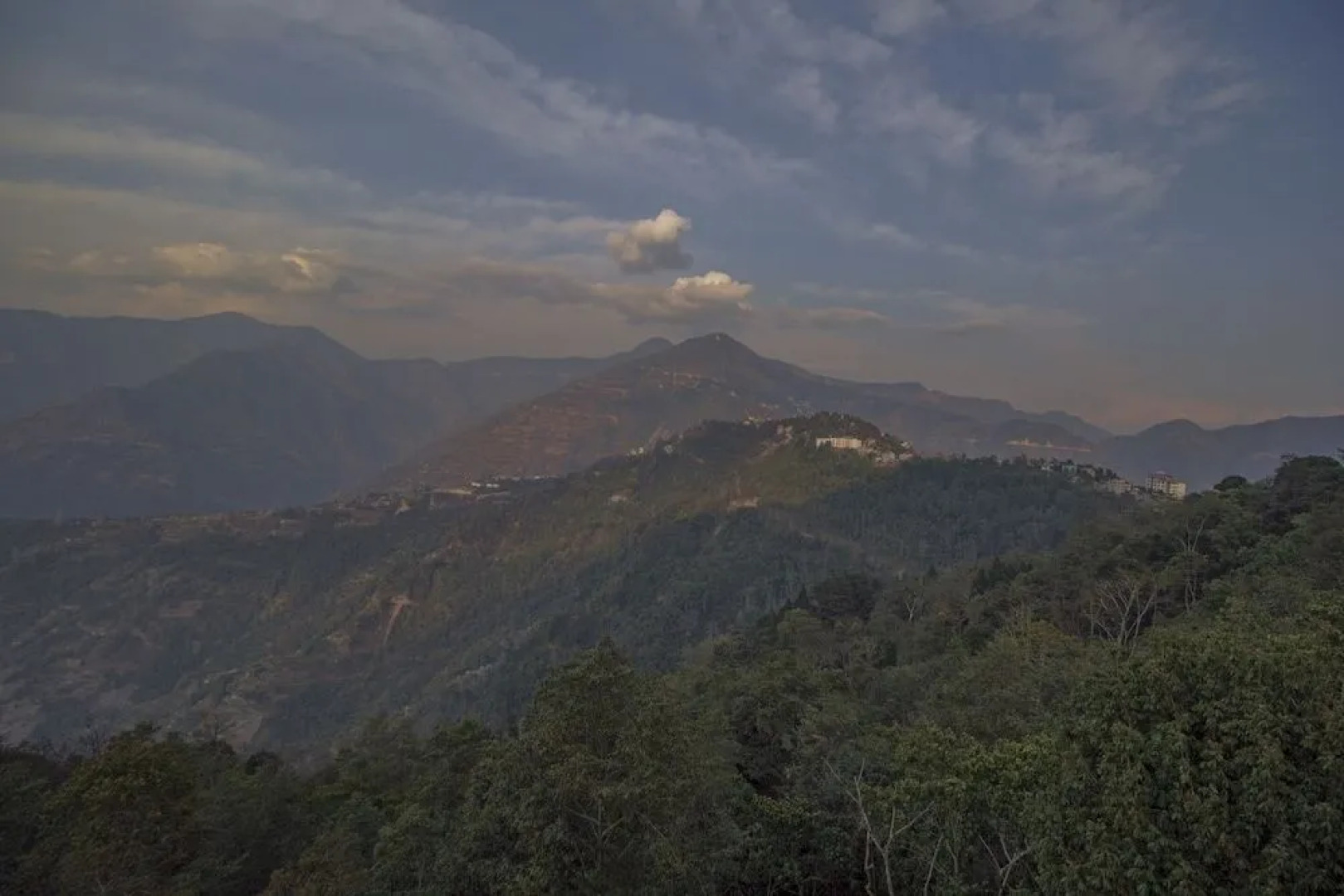 OYO 28105 Hotel Blue Sapphire