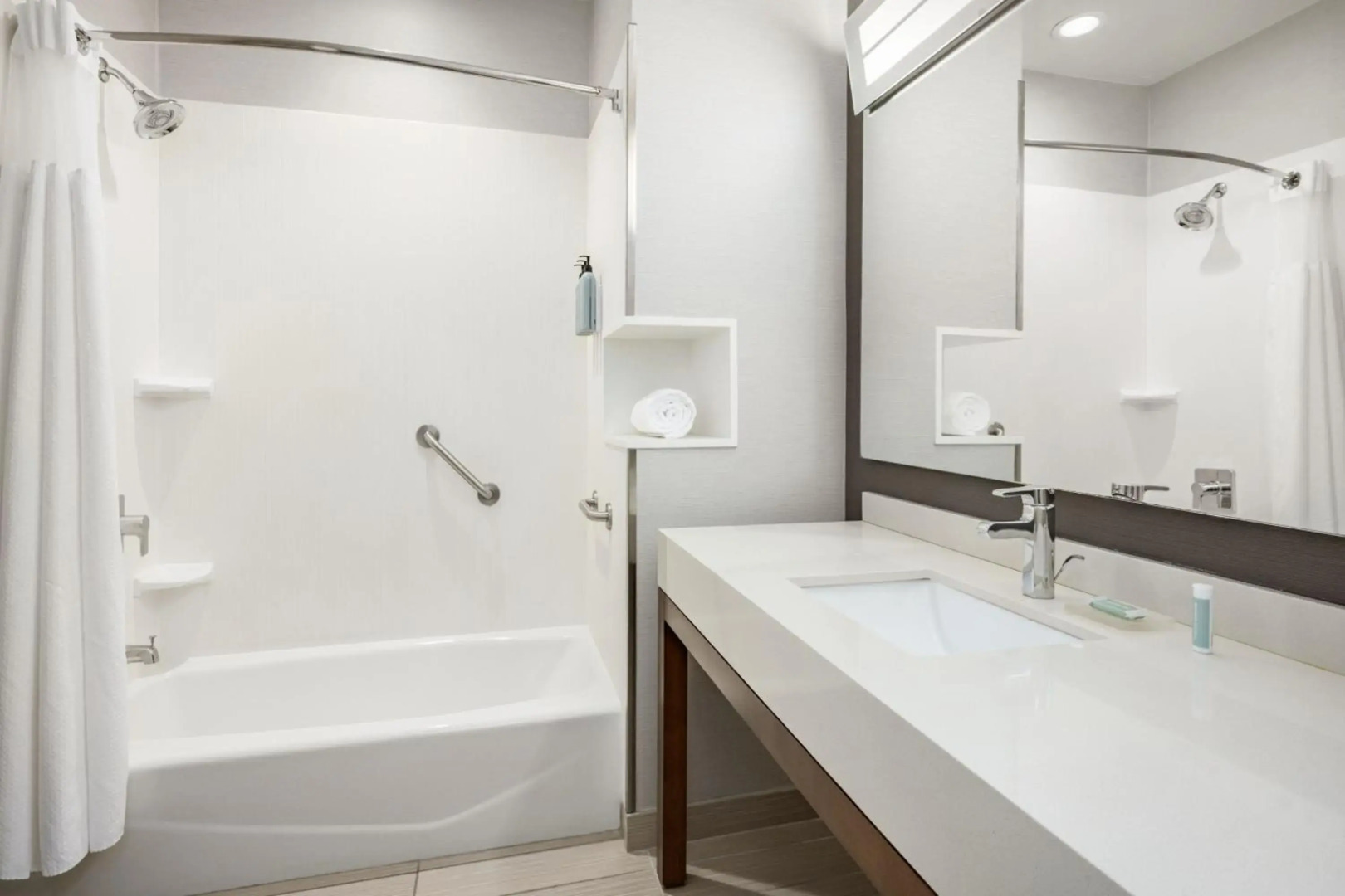 Courtyard by Marriott Auburn