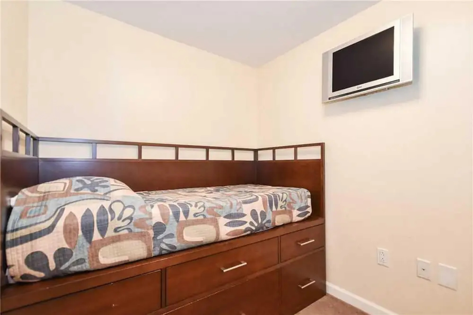 The Palms of Destin by Compass Resorts