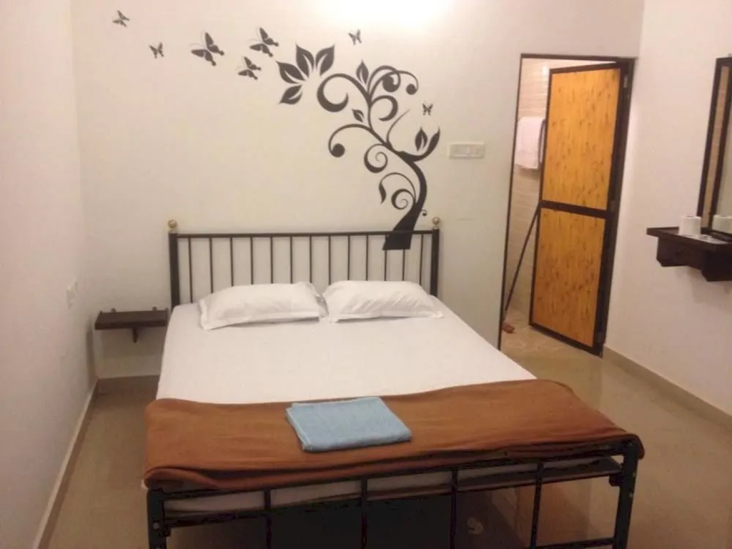 OYO 12252 New Arpora Inn