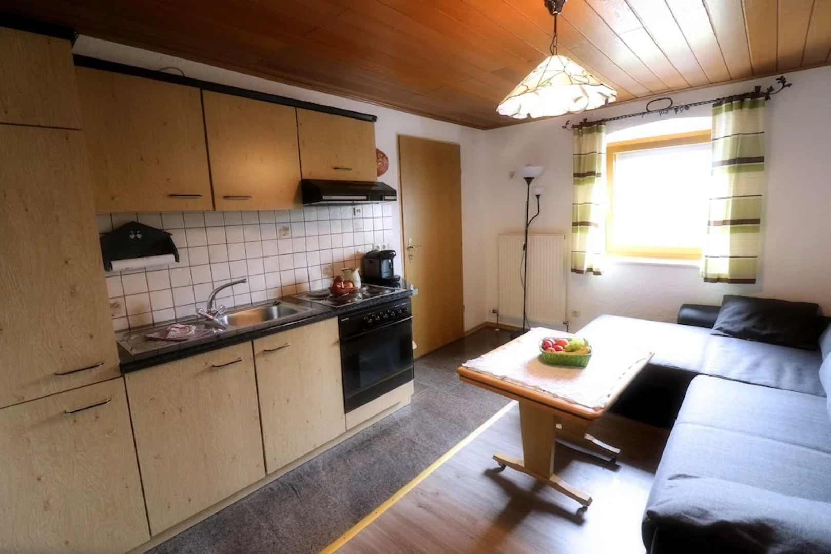 Cozy Apartment with Roof Terrace