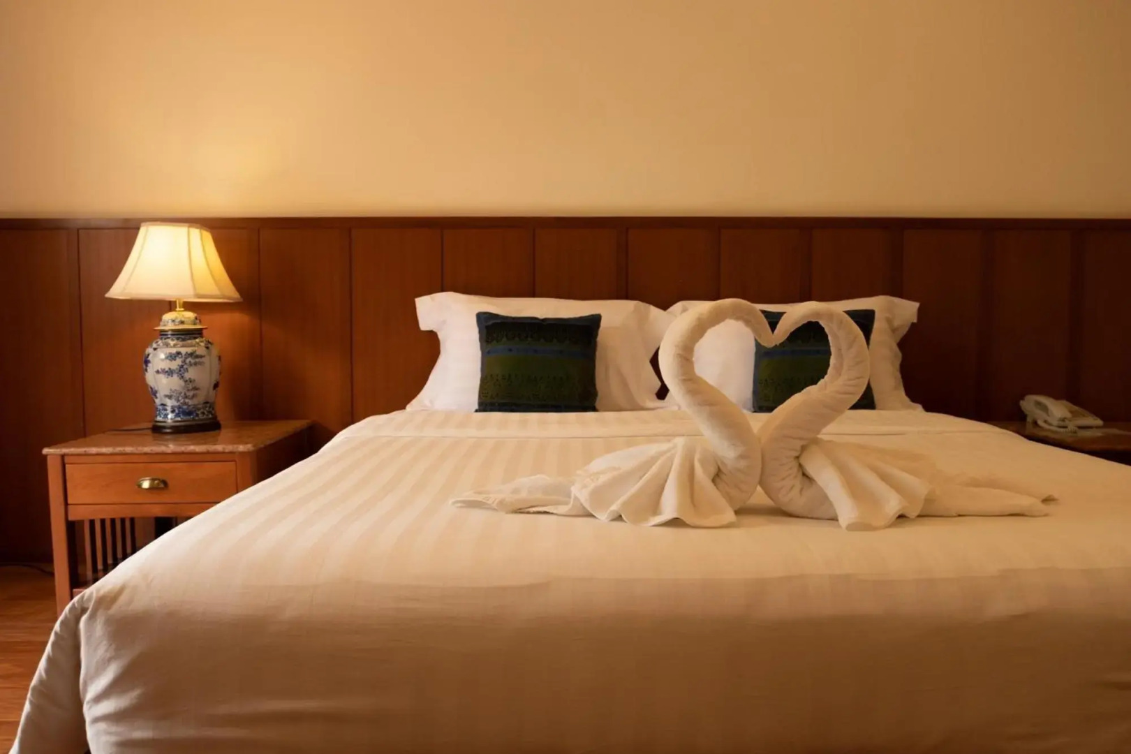 Sailom Resort Bangsaphan