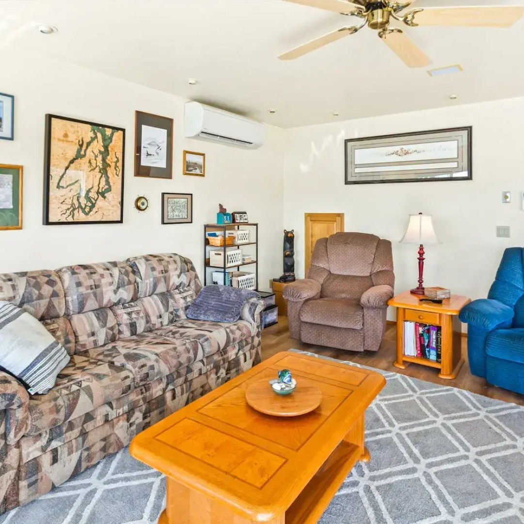 Belfair Beach House in Belfair