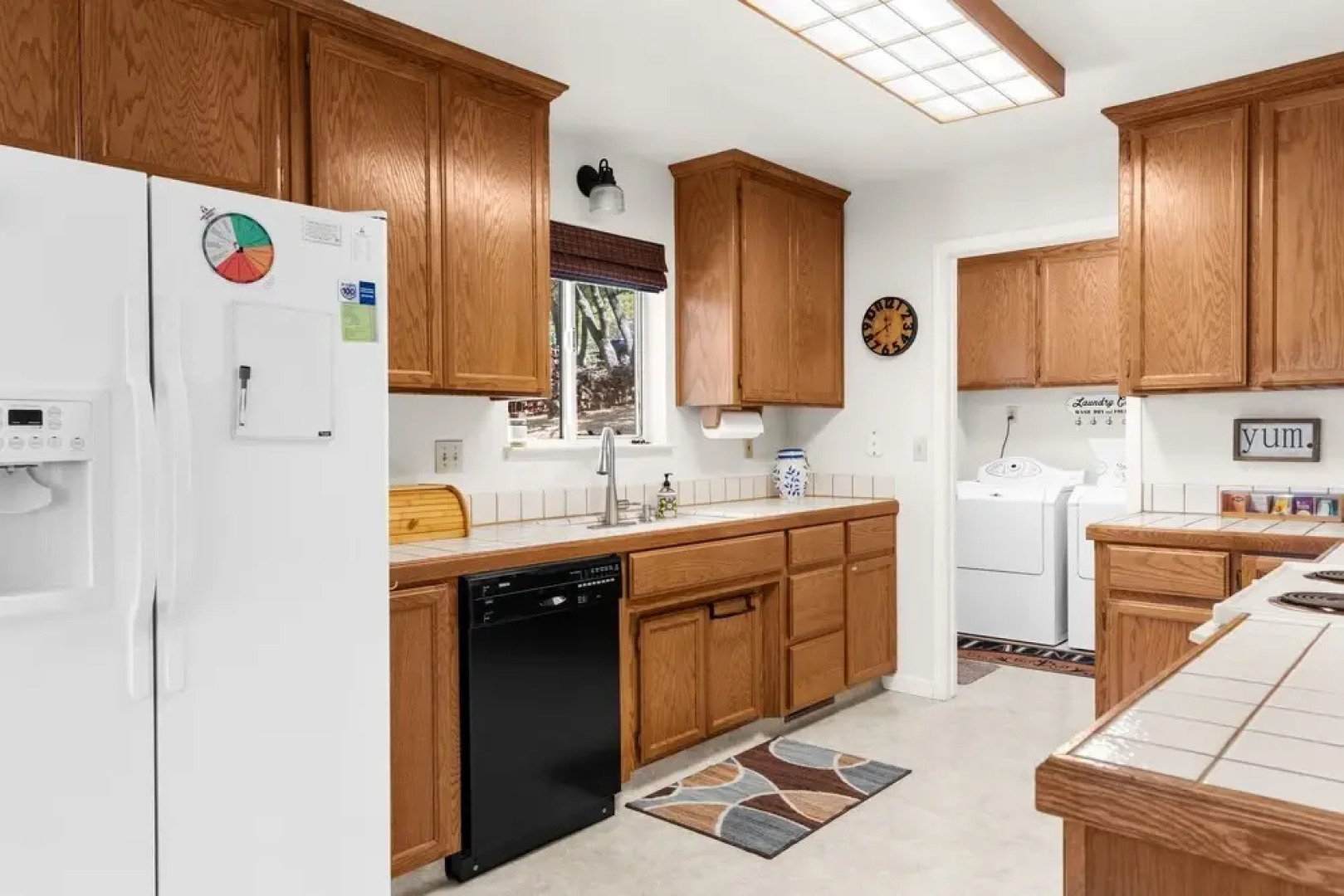 The Gathering Place - 2-Level Home with Game Room by Yosemite Region Resorts