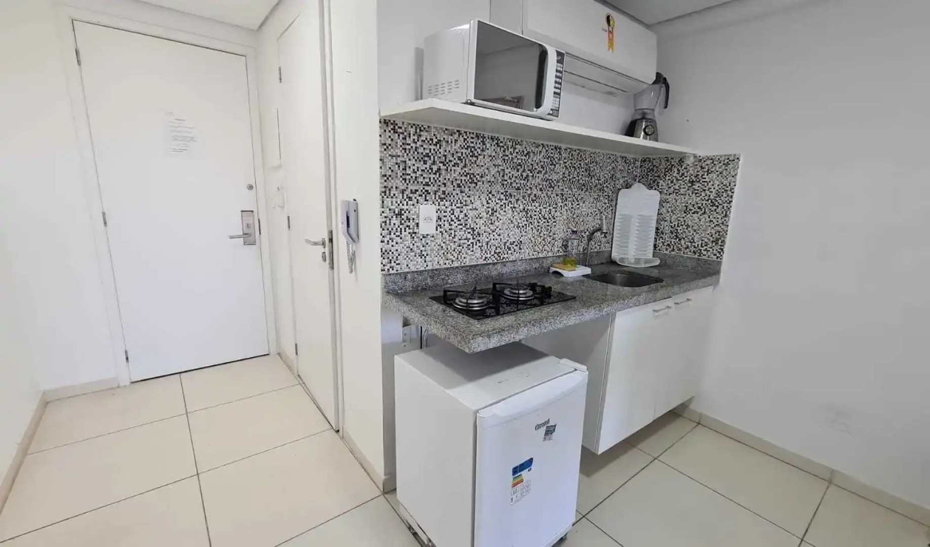 Laguna Beach Flat by AFT