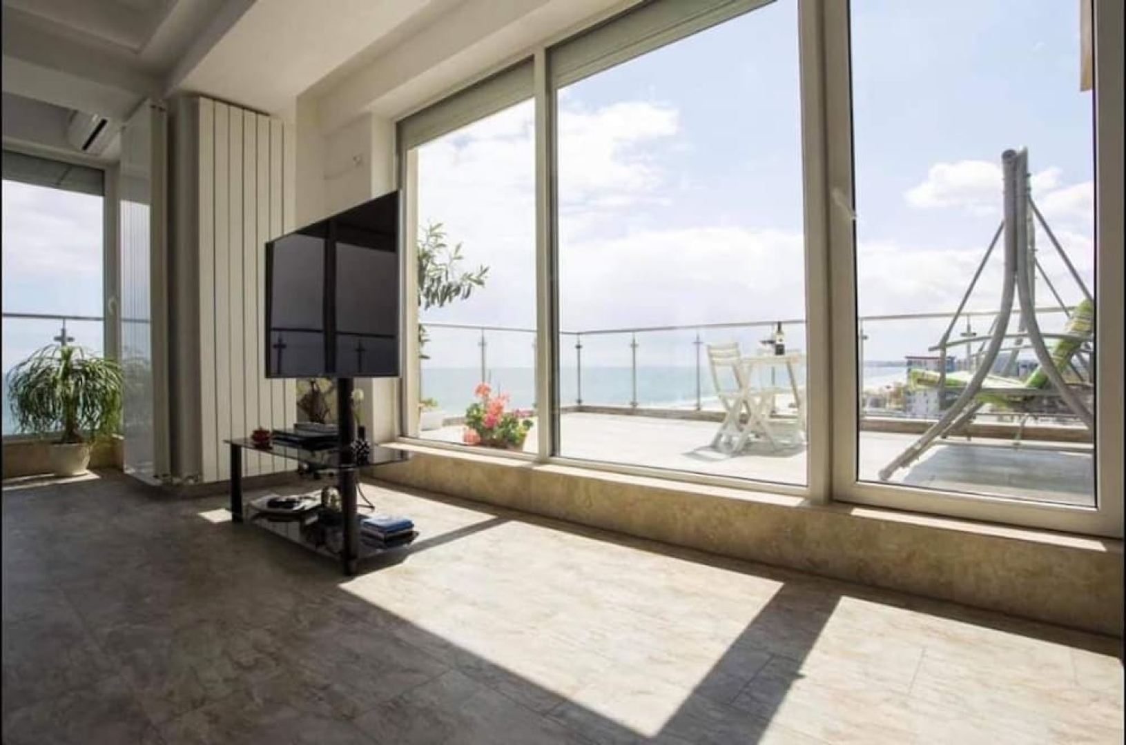 Sea View Penthouse Mamaia